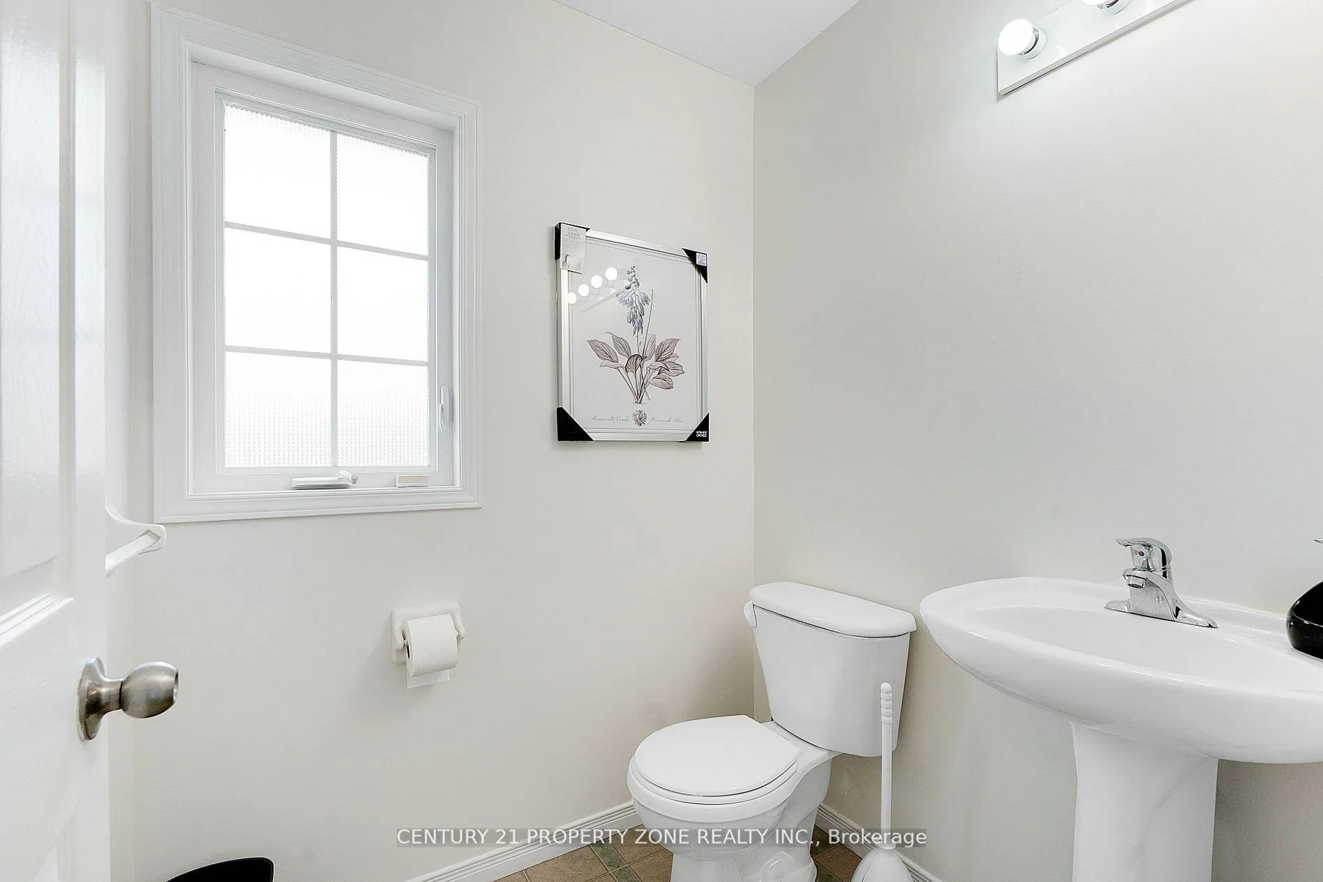 Photo 6 of Unit 15, 15 Gregg Court, Kitchener — HOMEH