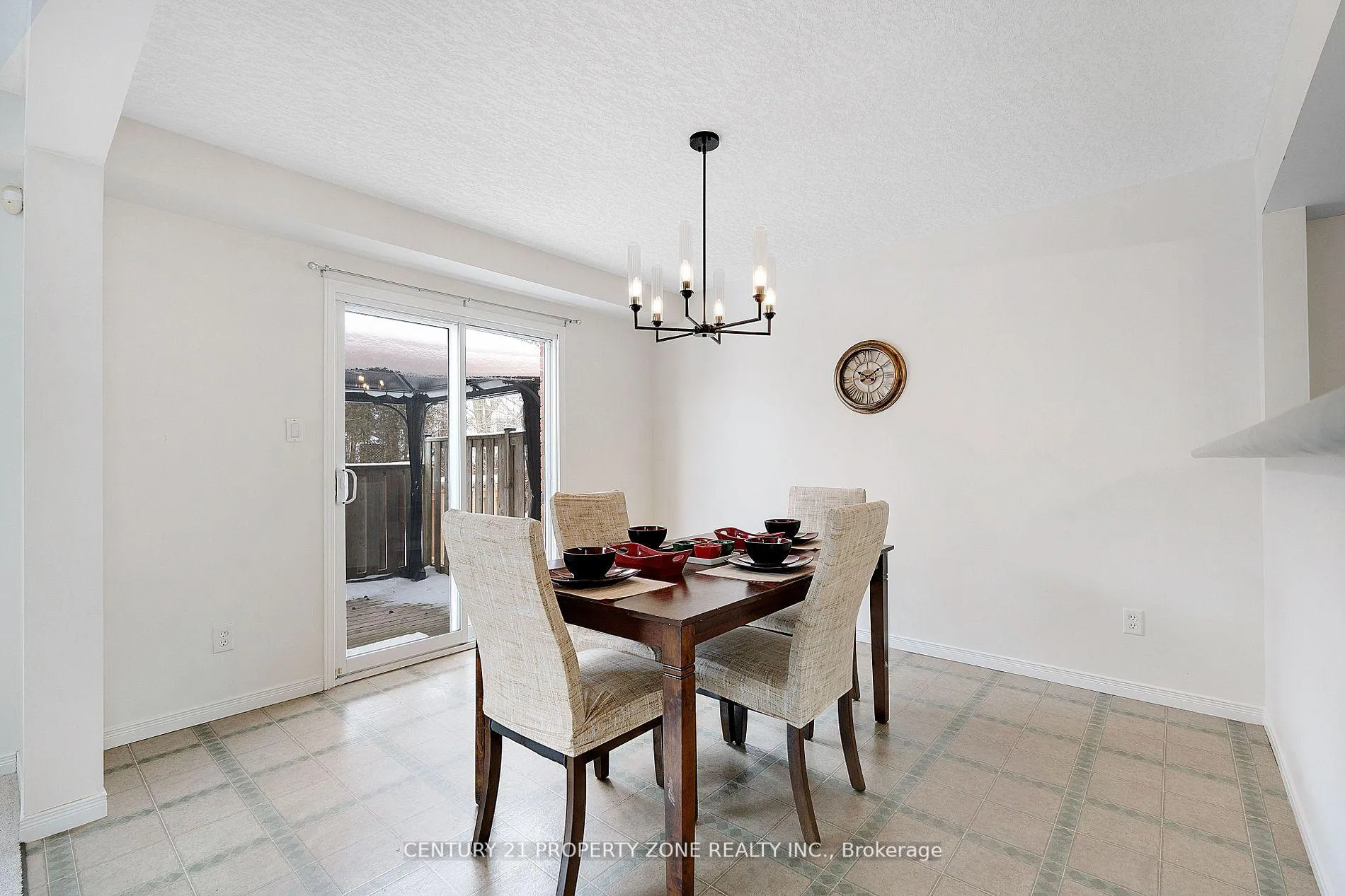 Photo 11 of Unit 15, 15 Gregg Court, Kitchener — HOMEH