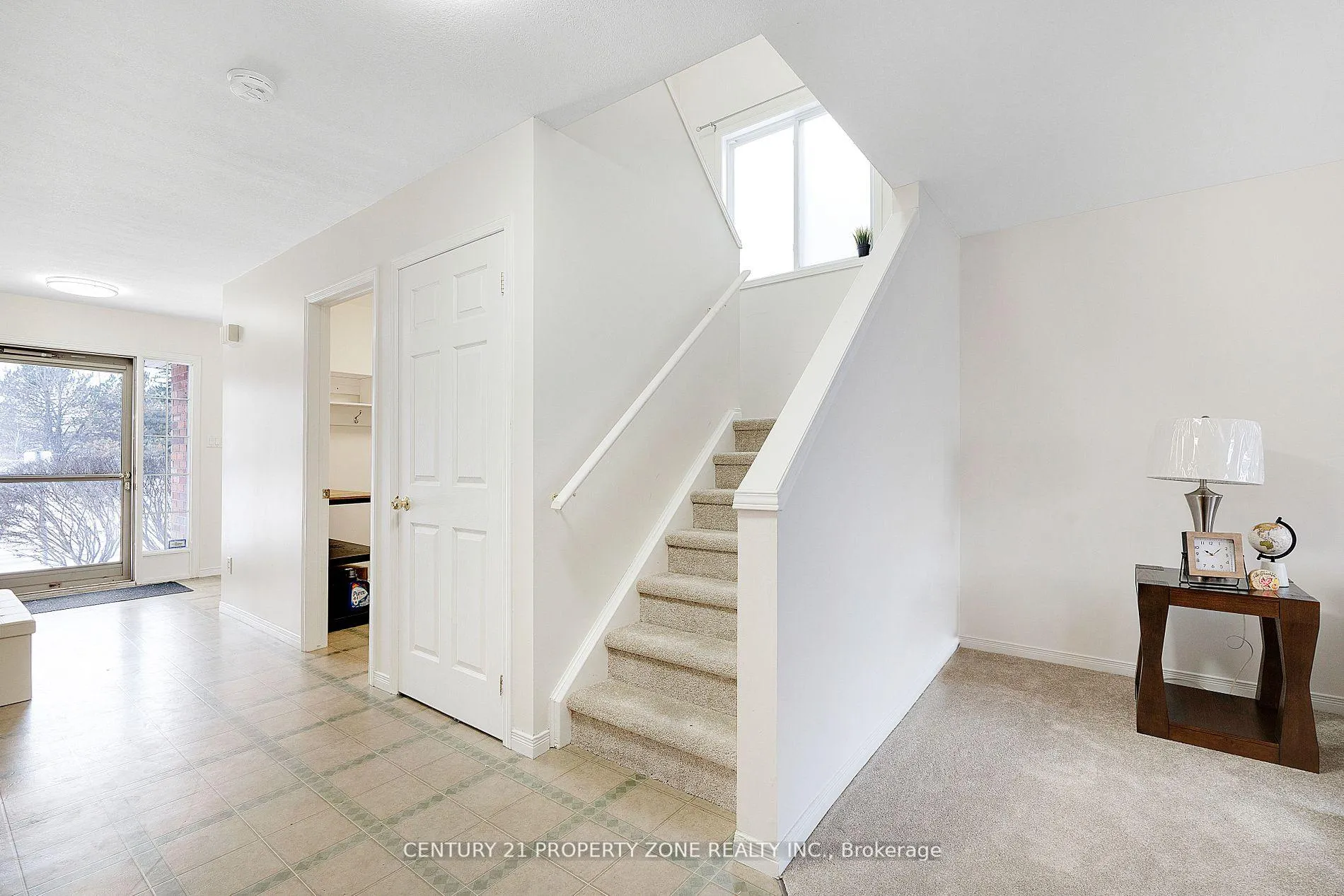Photo 15 of Unit 15, 15 Gregg Court, Kitchener — HOMEH