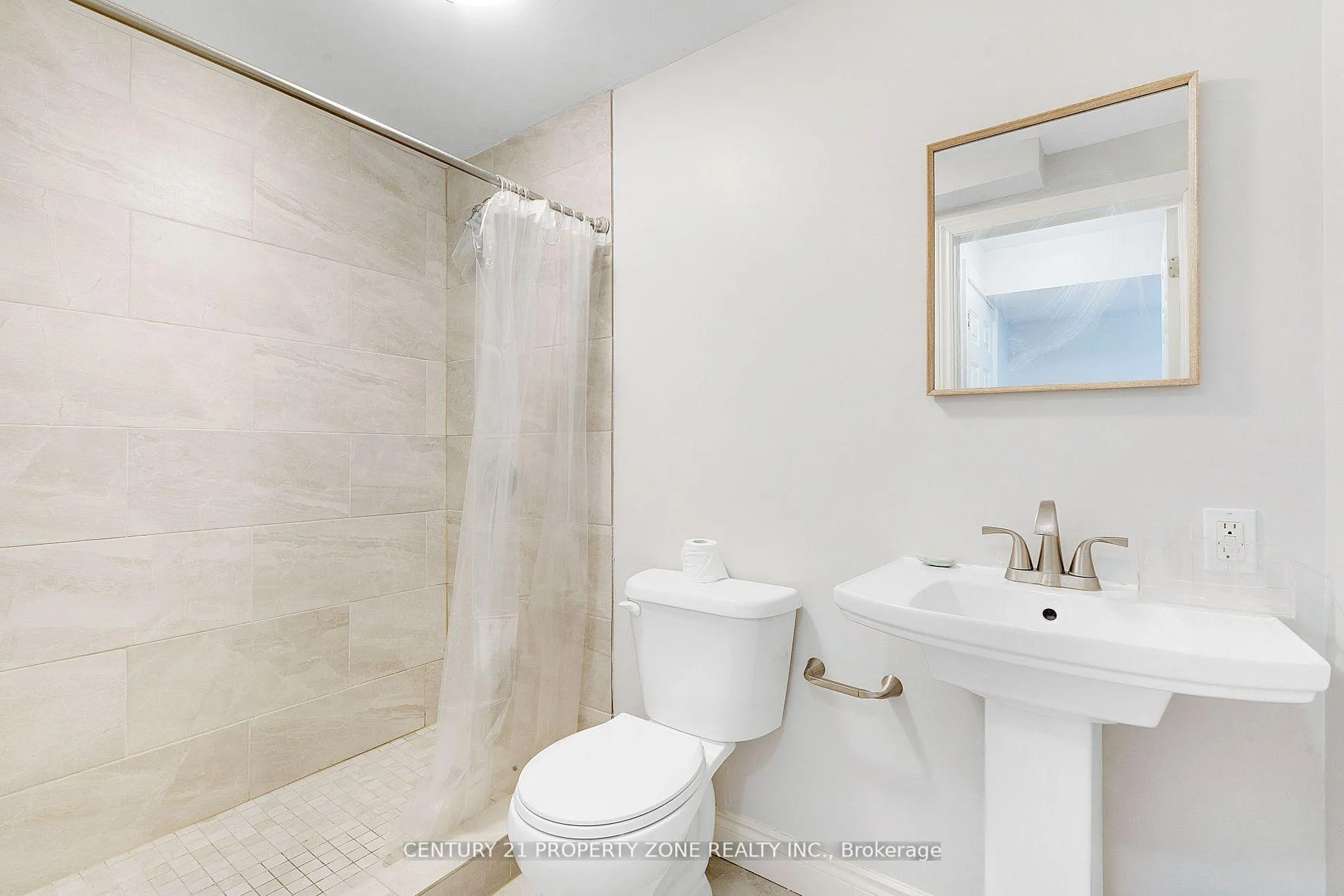 Photo 34 of Unit 15, 15 Gregg Court, Kitchener — HOMEH