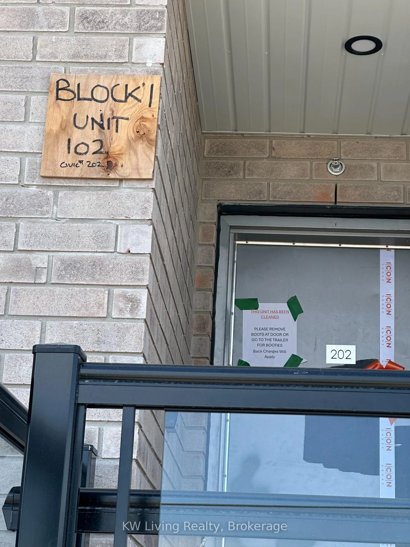 Photo 1 of Unit 202, 1695 Dersan Street, Pickering, Duffin Heights — HOMEH
