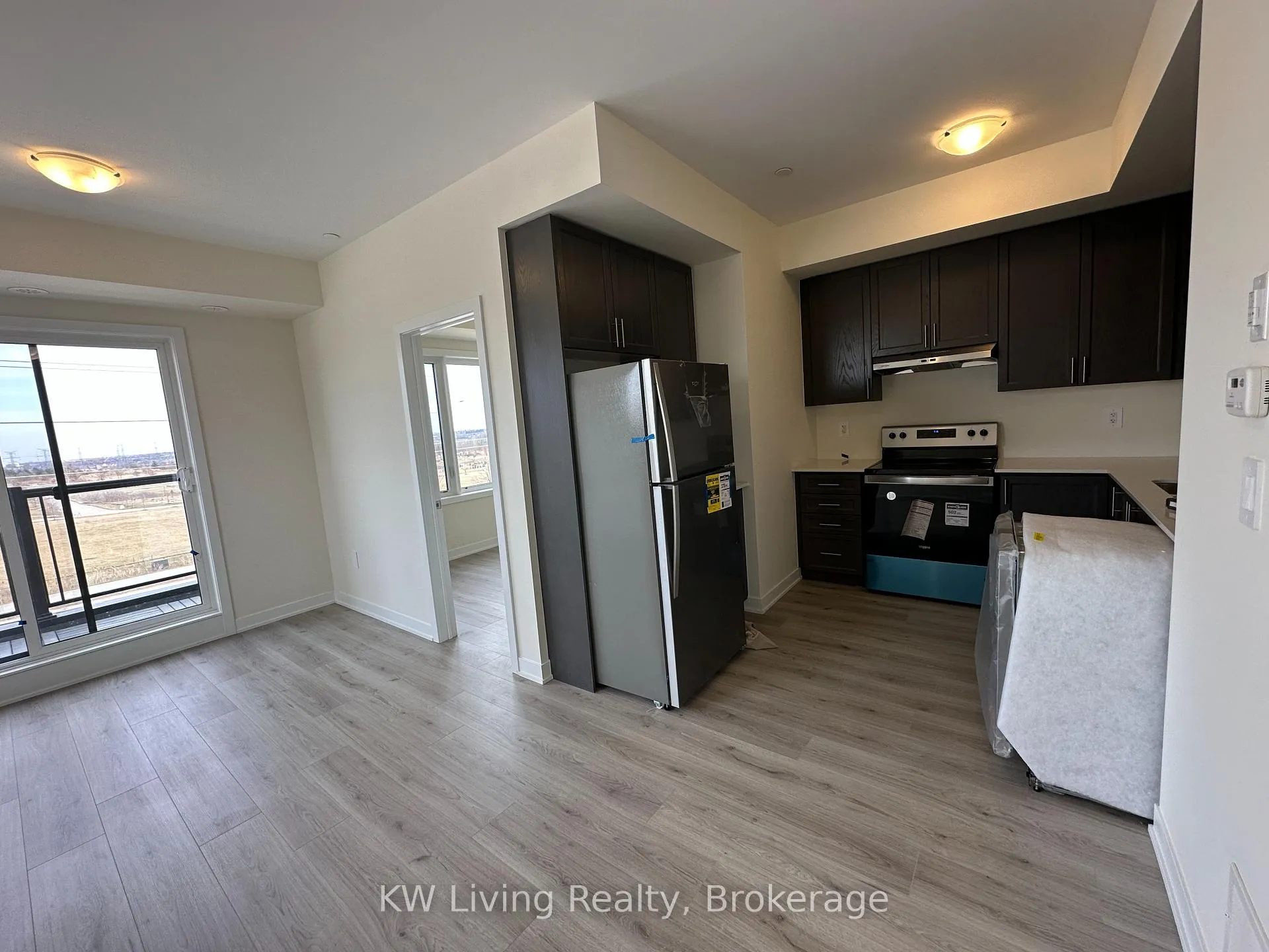Photo 3 of Unit 202, 1695 Dersan Street, Pickering, Duffin Heights — HOMEH