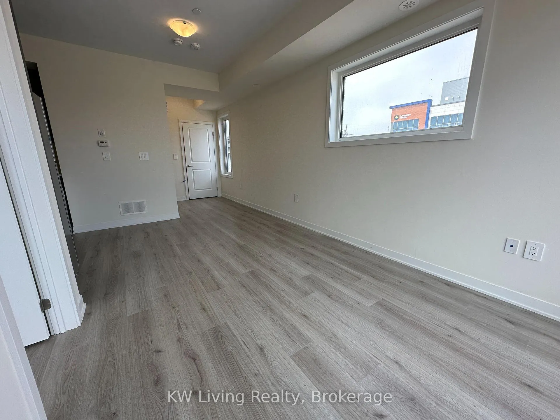 Photo 5 of Unit 202, 1695 Dersan Street, Pickering, Duffin Heights — HOMEH