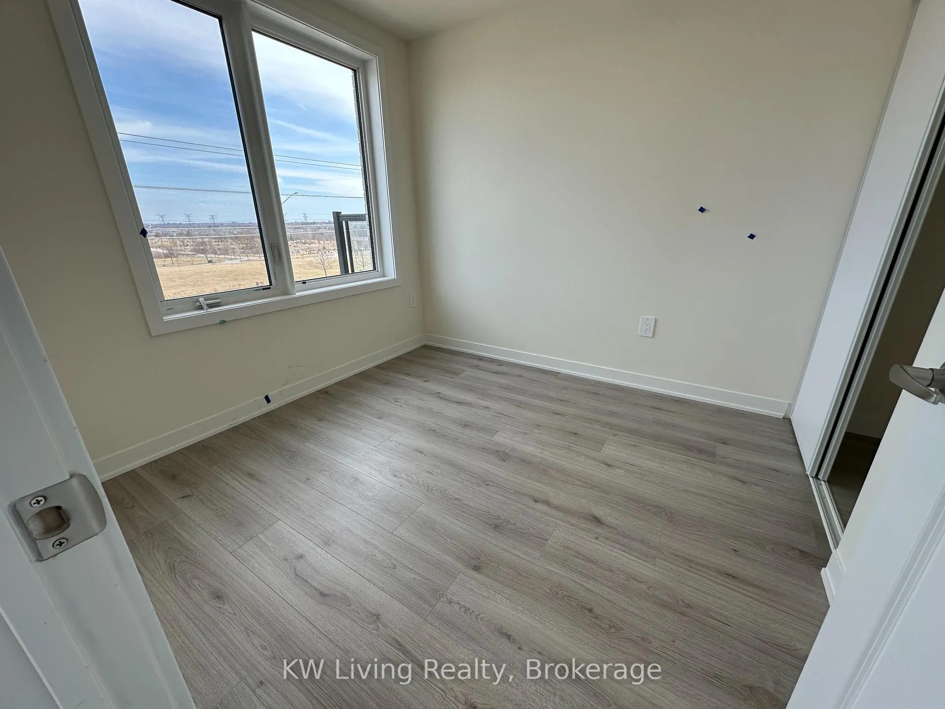 Photo 7 of Unit 202, 1695 Dersan Street, Pickering, Duffin Heights — HOMEH