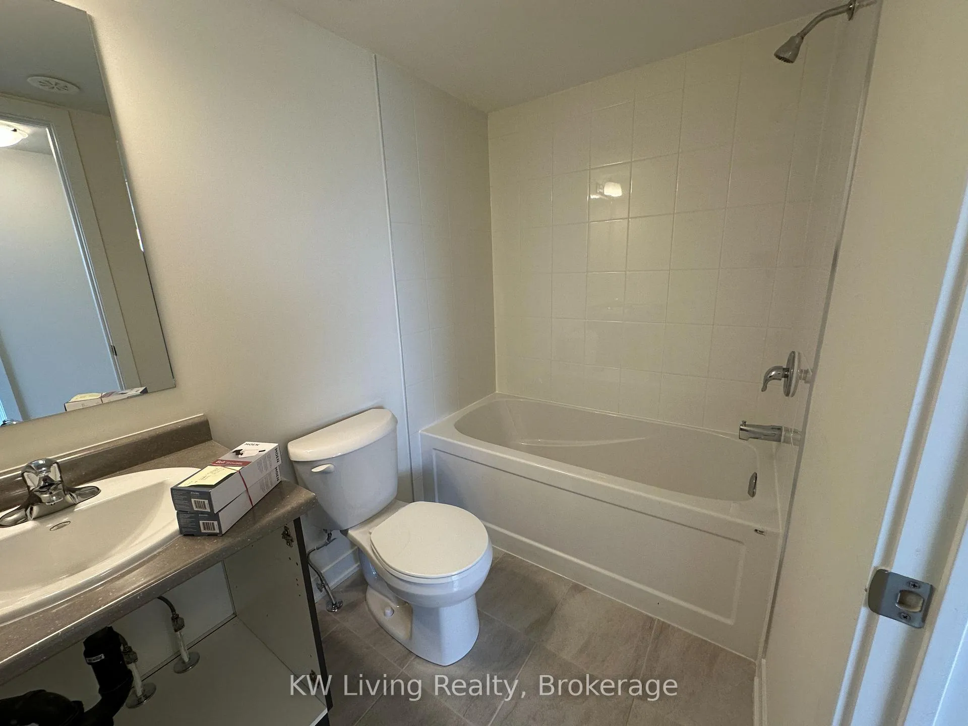 Photo 12 of Unit 202, 1695 Dersan Street, Pickering, Duffin Heights — HOMEH