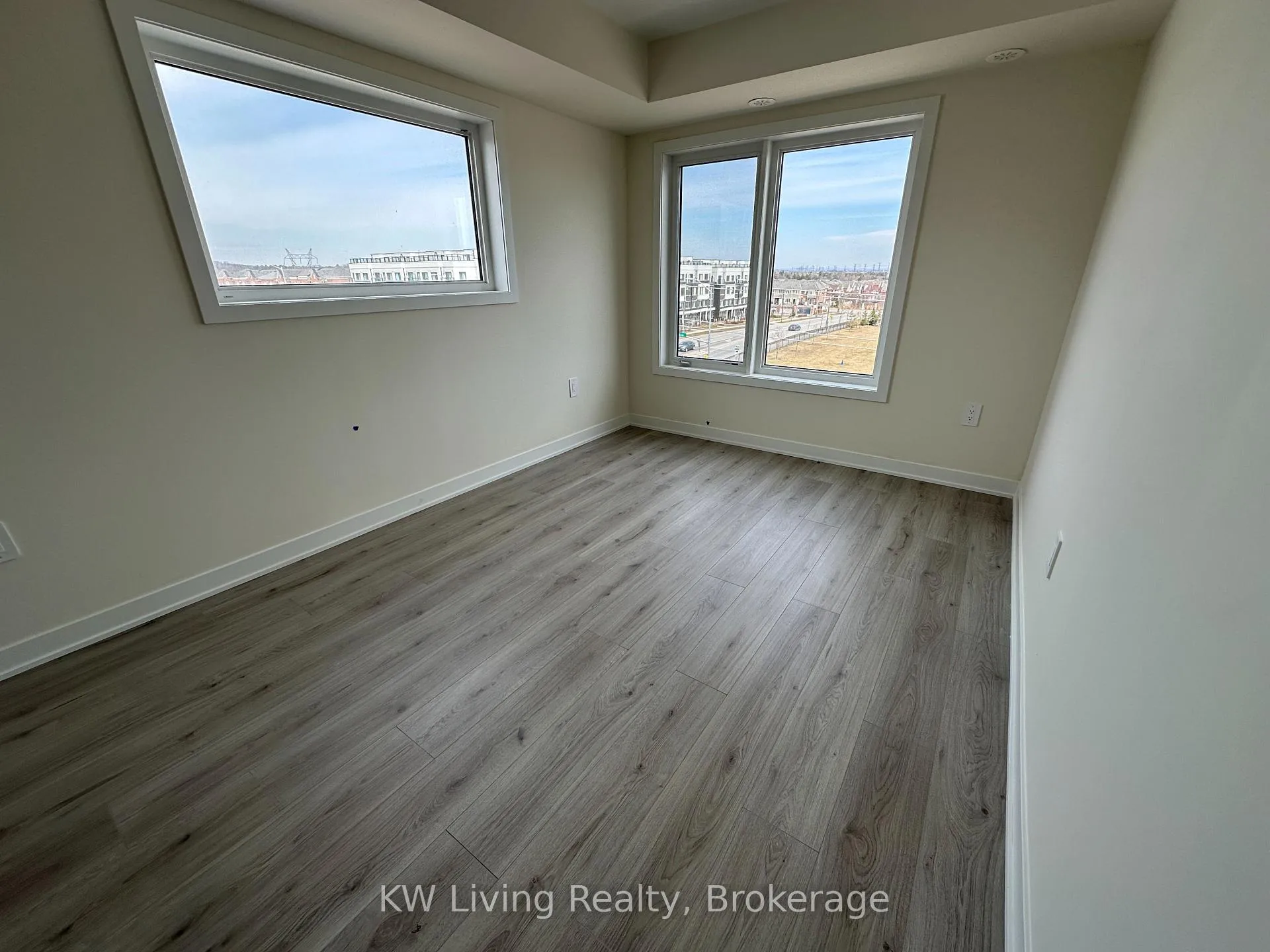 Photo 14 of Unit 202, 1695 Dersan Street, Pickering, Duffin Heights — HOMEH