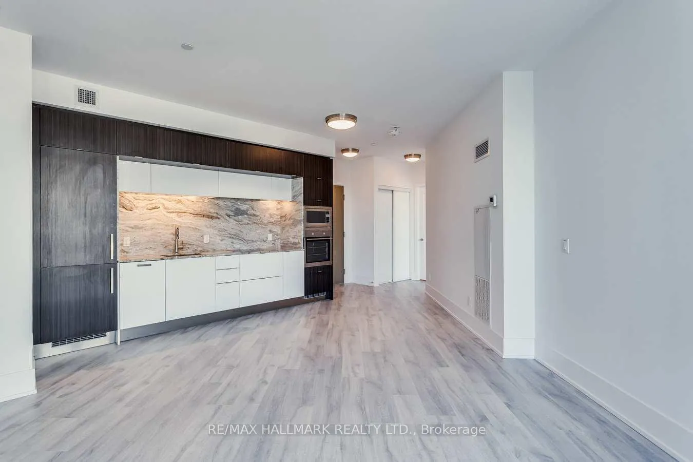 Photo 16 of Unit 617, 1 Edgewater Drive, Toronto, Waterfront Communities — HOMEH