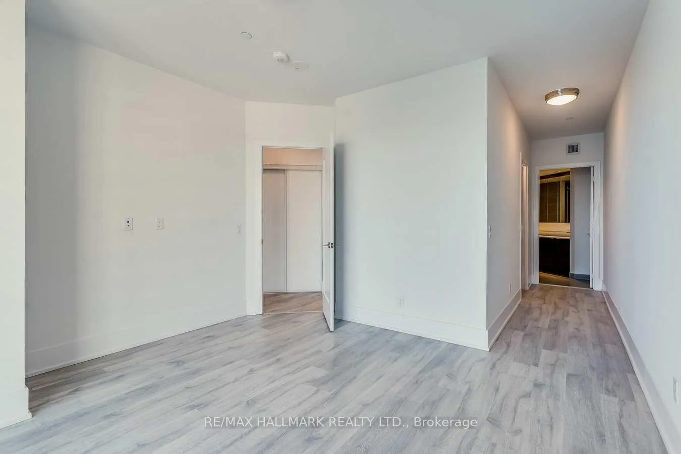 Photo 32 of Unit 617, 1 Edgewater Drive, Toronto, Waterfront Communities — HOMEH