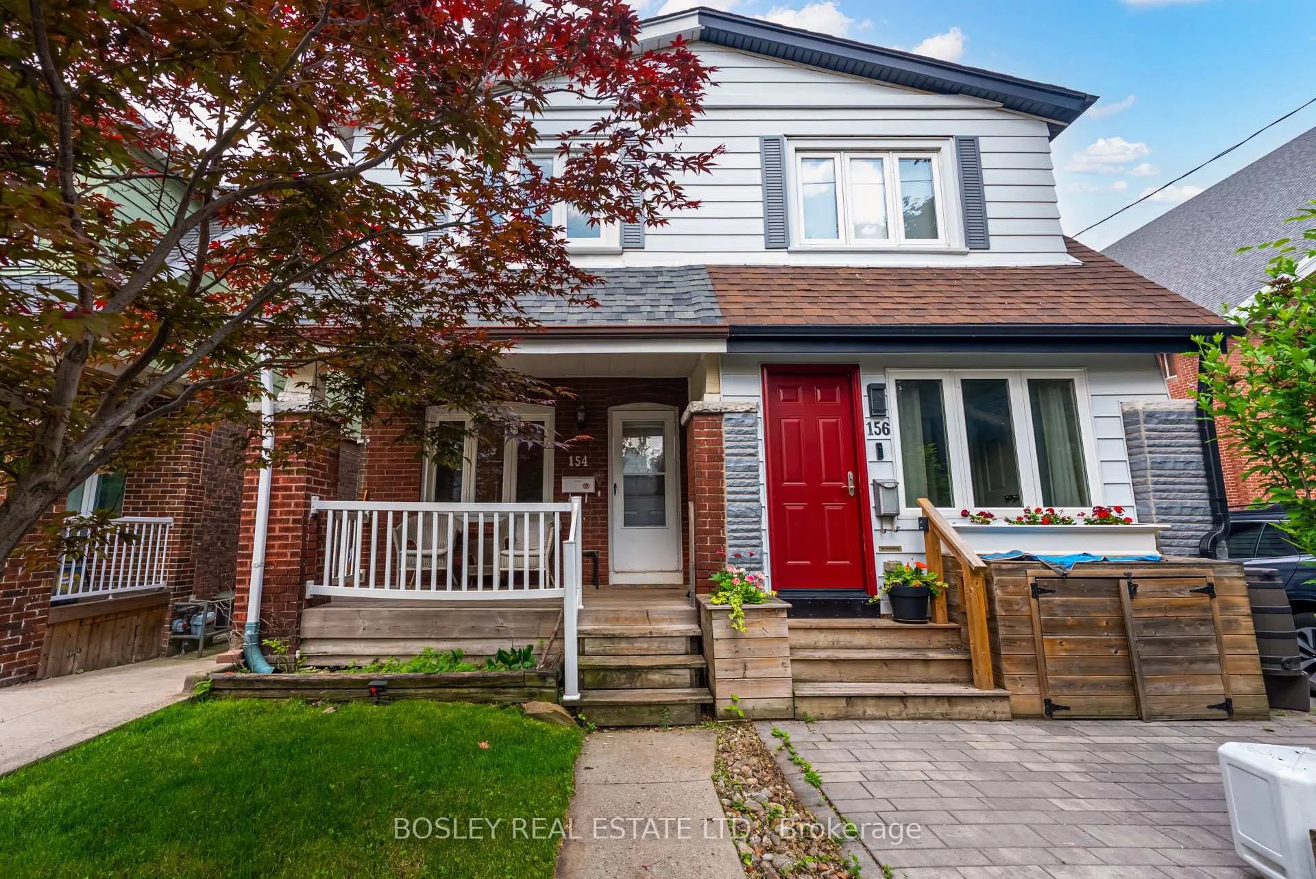 Front of 154 Leslie Street