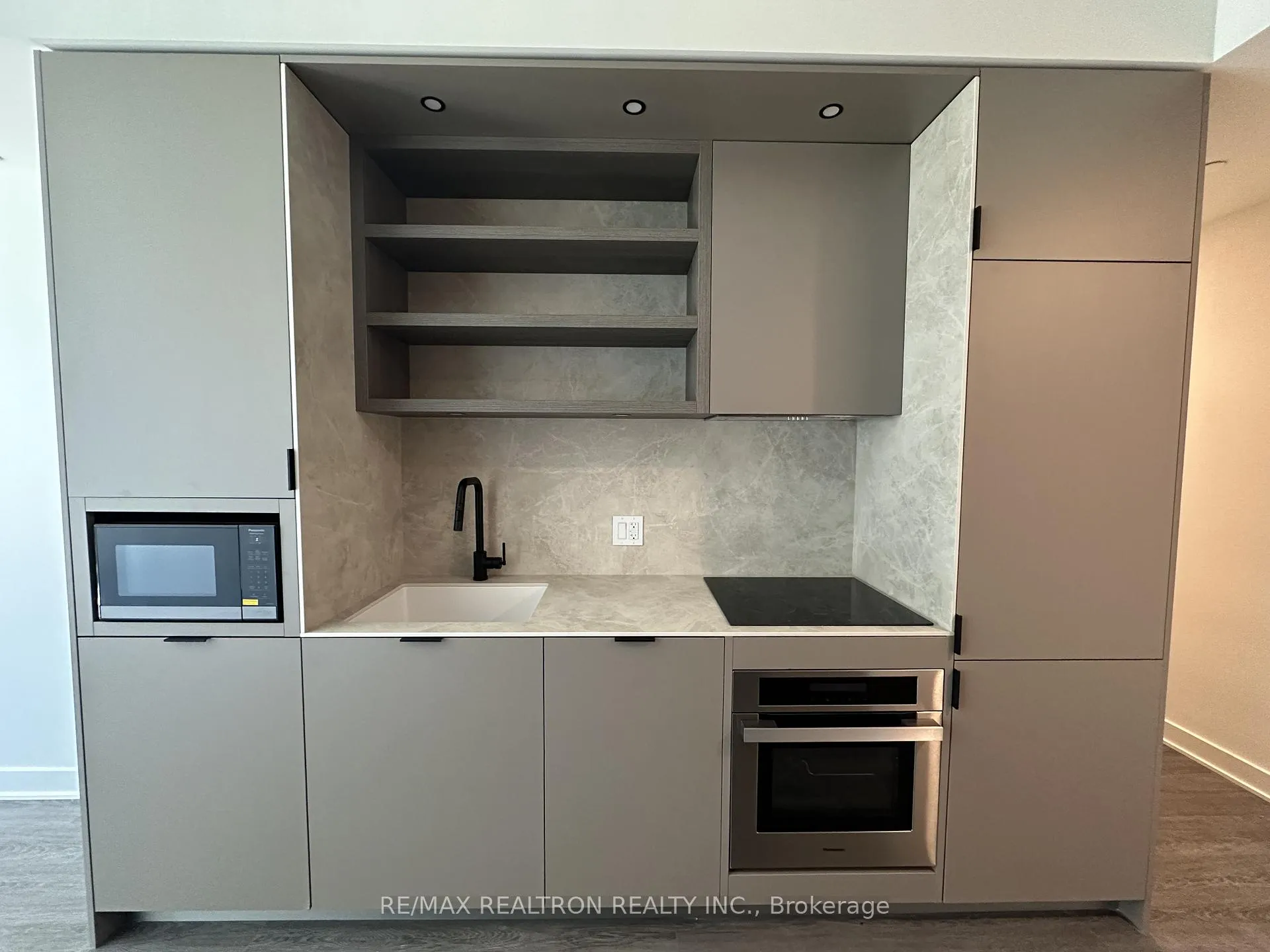 Photo 5 of Unit 1502, 55 Charles Street E, Toronto, Church-Yonge Corridor — HOMEH
