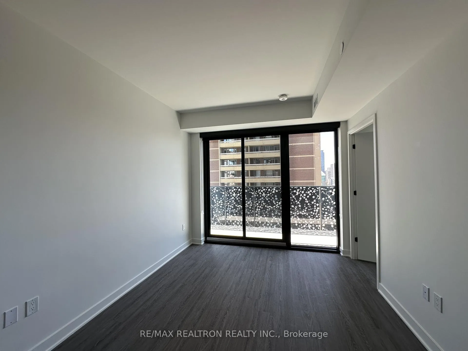Photo 6 of Unit 1502, 55 Charles Street E, Toronto, Church-Yonge Corridor — HOMEH
