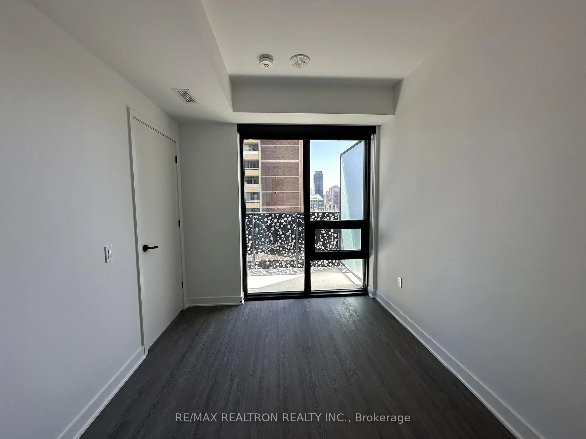 Photo 8 of Unit 1502, 55 Charles Street E, Toronto, Church-Yonge Corridor — HOMEH