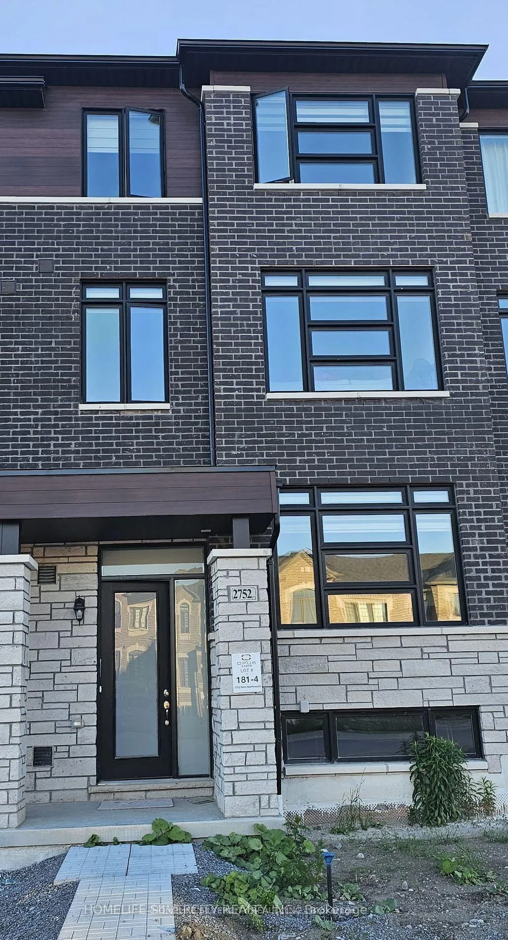 Photo 3 of 2752 Peter Matthews Drive, Pickering, Rural Pickering — HOMEH