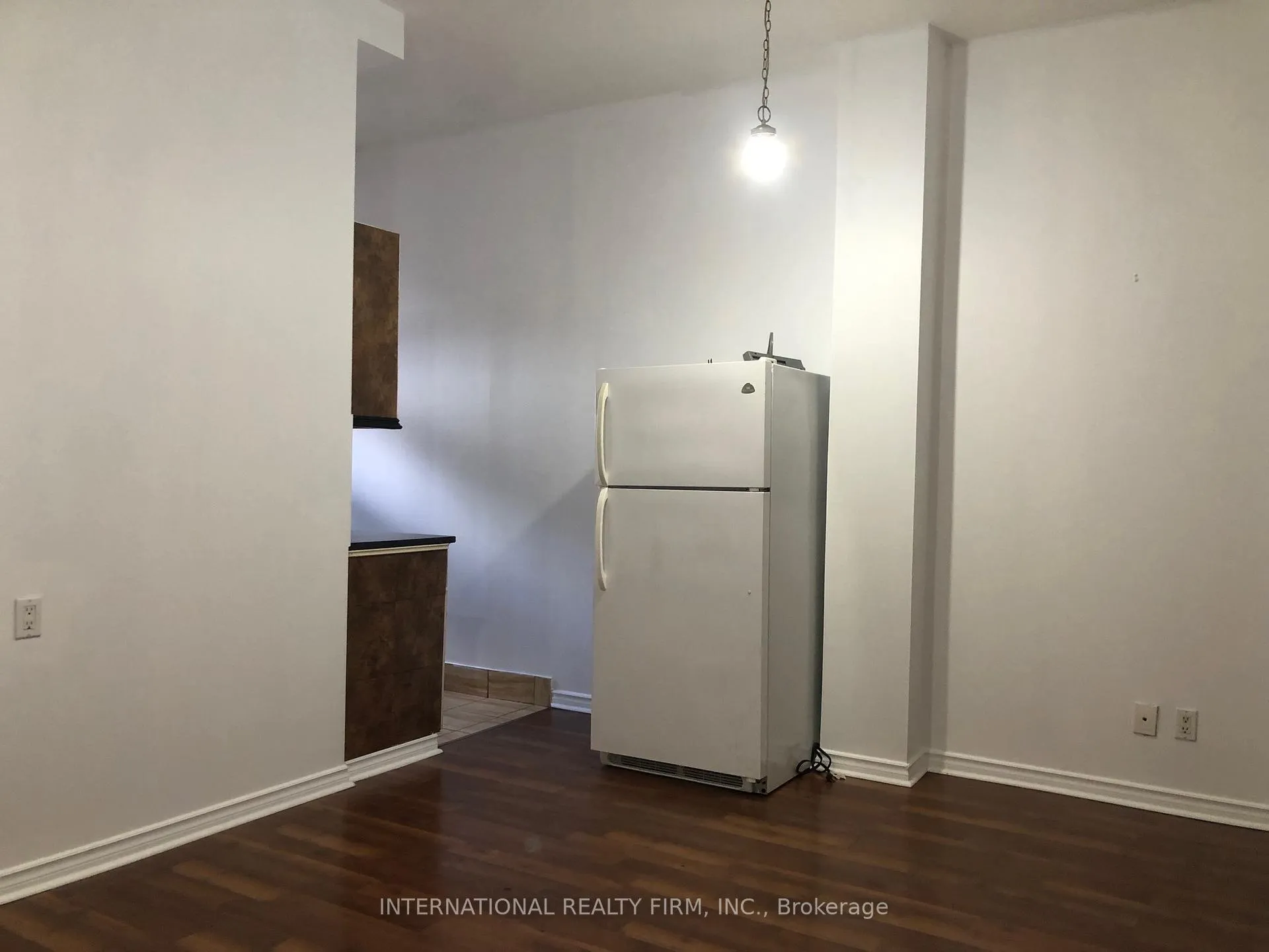 Photo 2 of Unit Main, 1272 Danforth Avenue, Toronto, Danforth — HOMEH