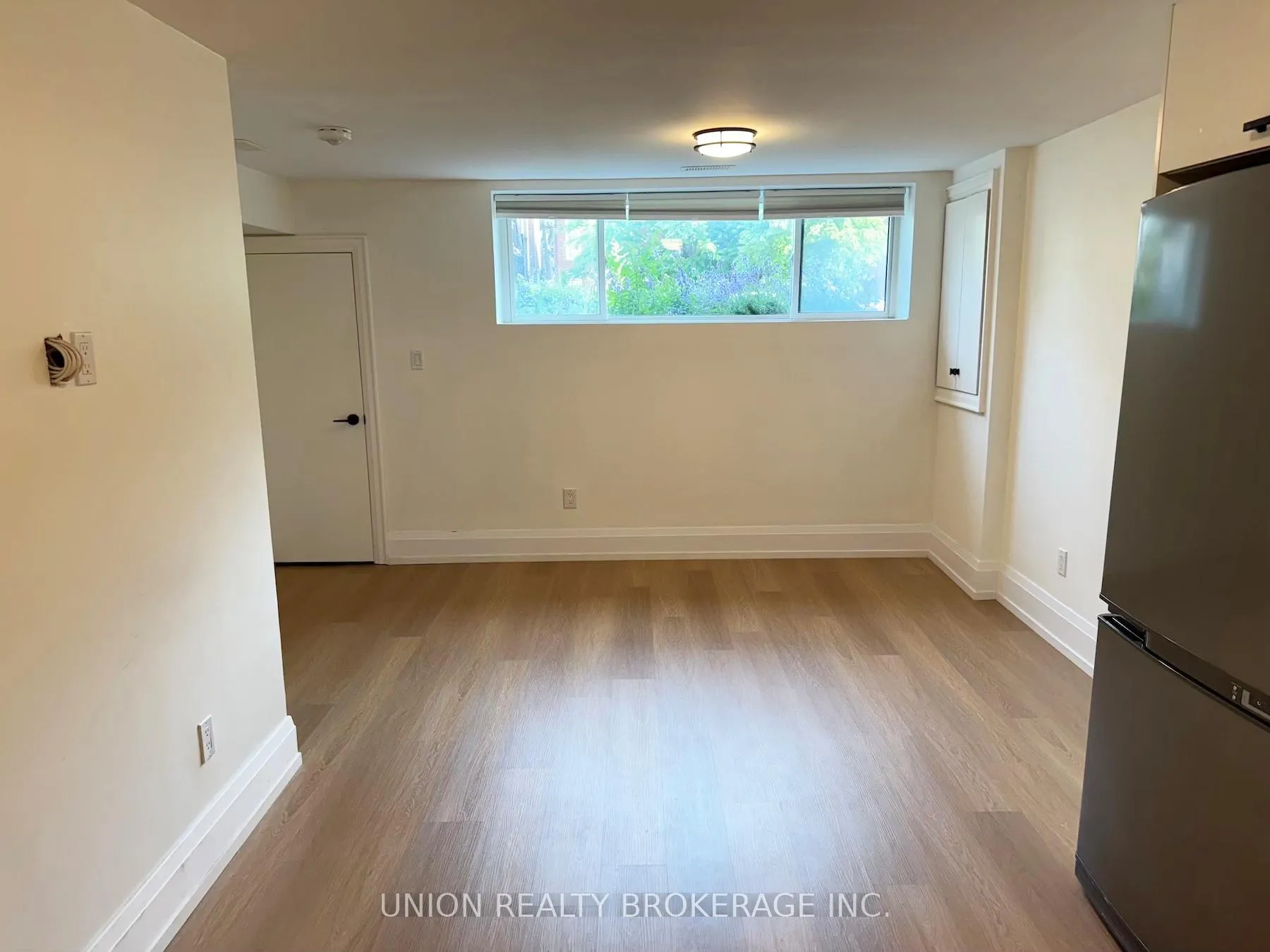 Photo 6 of Unit Lower, 22 Battenberg Avenue, Toronto, Woodbine Corridor — HOMEH