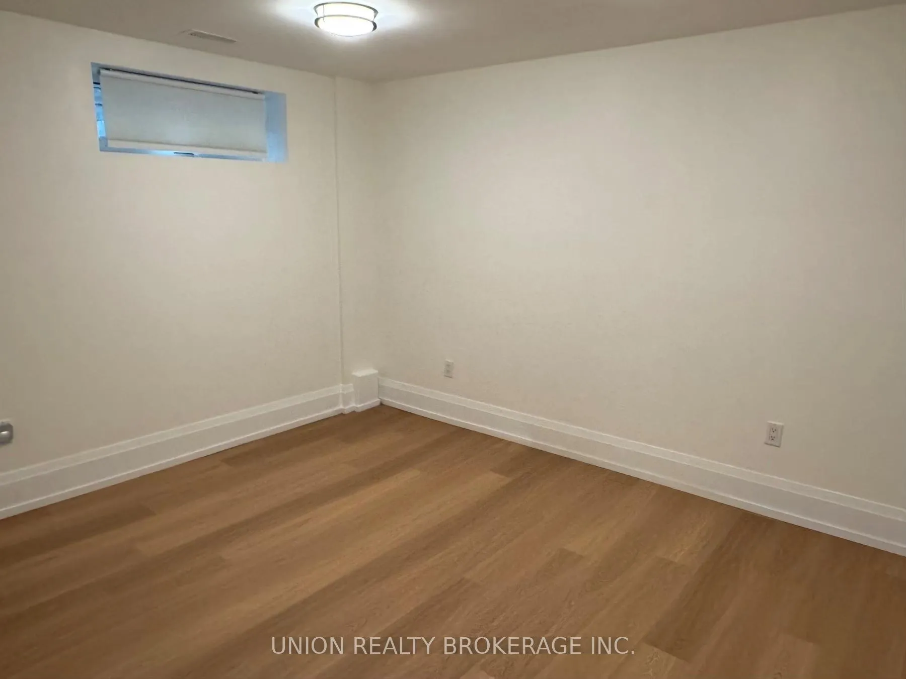 Photo 12 of Unit Lower, 22 Battenberg Avenue, Toronto, Woodbine Corridor — HOMEH