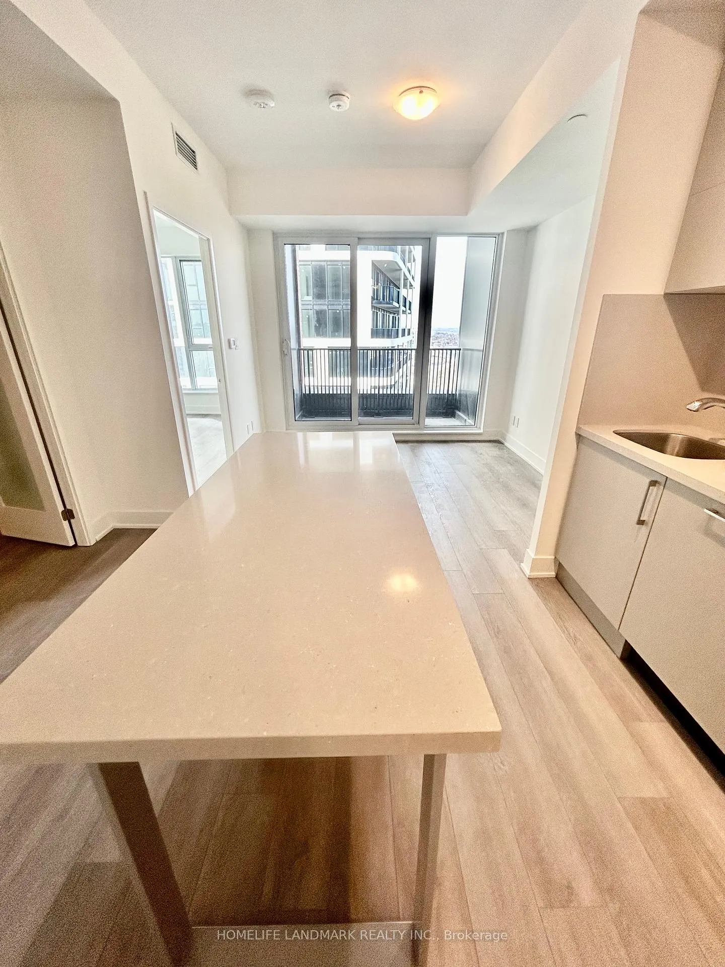 Photo 4 of Unit 1603, 38 Andre De Grasse Street, Markham, Unionville — HOMEH