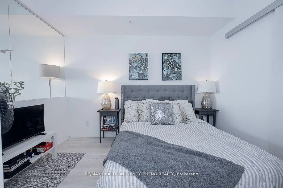 Photo 7 of Unit 5210, 197 Yonge Street, Toronto, Church-Yonge Corridor — HOMEH