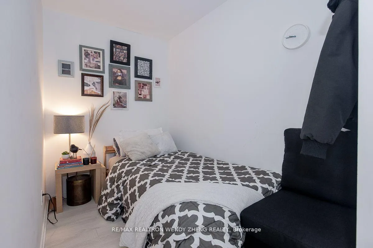 Photo 8 of Unit 5210, 197 Yonge Street, Toronto, Church-Yonge Corridor — HOMEH
