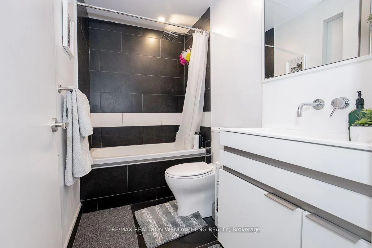 Photo 9 of Unit 5210, 197 Yonge Street, Toronto, Church-Yonge Corridor — HOMEH