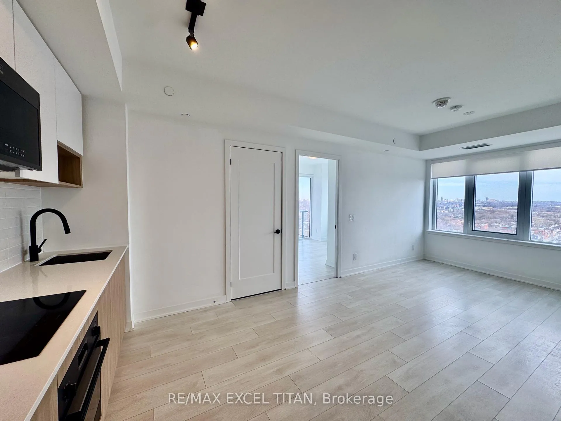 Photo 1 of Unit 1612, 5 Defries Street, Toronto, Regent Park — HOMEH