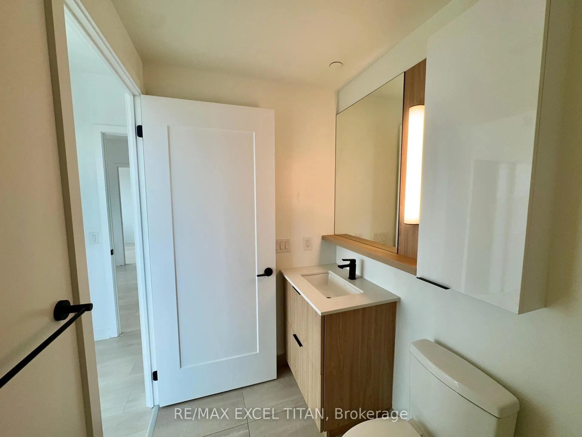 Photo 10 of Unit 1612, 5 Defries Street, Toronto, Regent Park — HOMEH