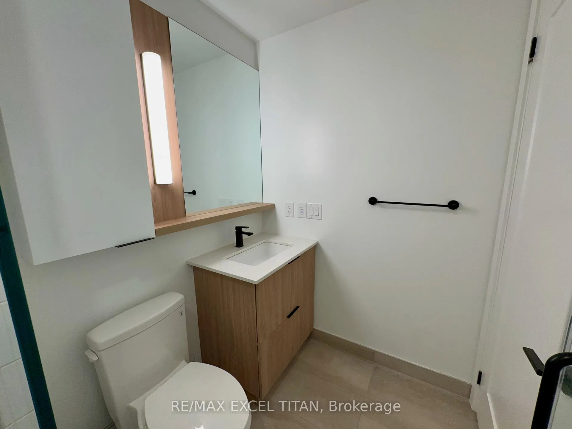 Photo 24 of Unit 1612, 5 Defries Street, Toronto, Regent Park — HOMEH