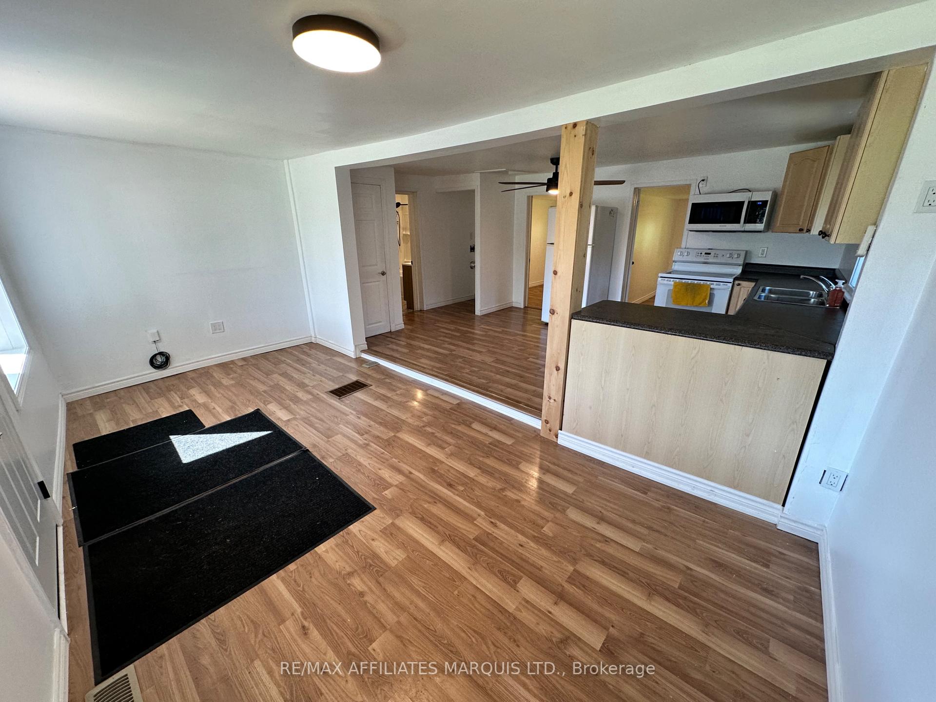 Photo 5 of 1128 Ontario Street, Cornwall — HOMEH