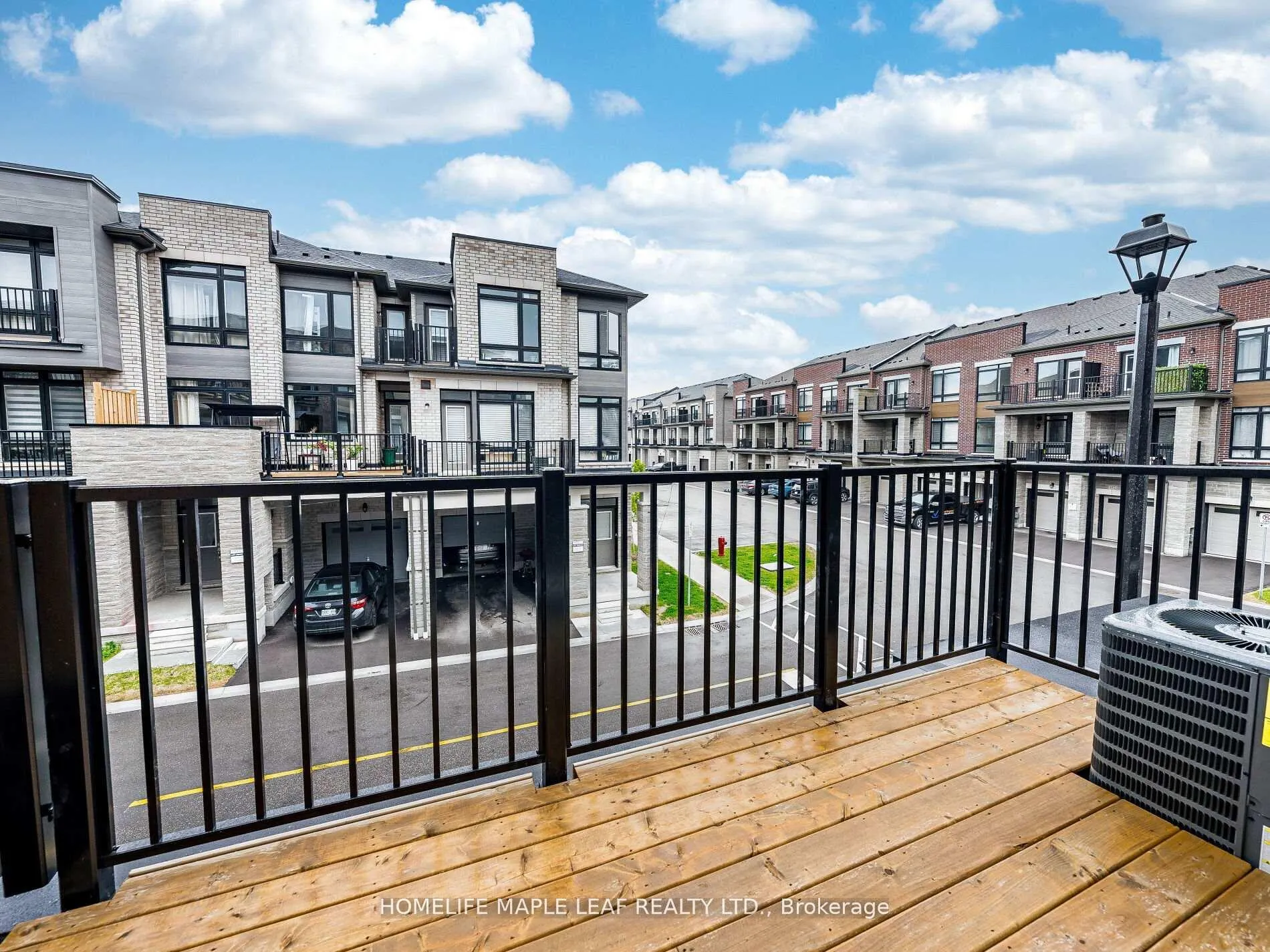 Photo 27 of 11 Dallotto Lane, Ajax, South East — HOMEH