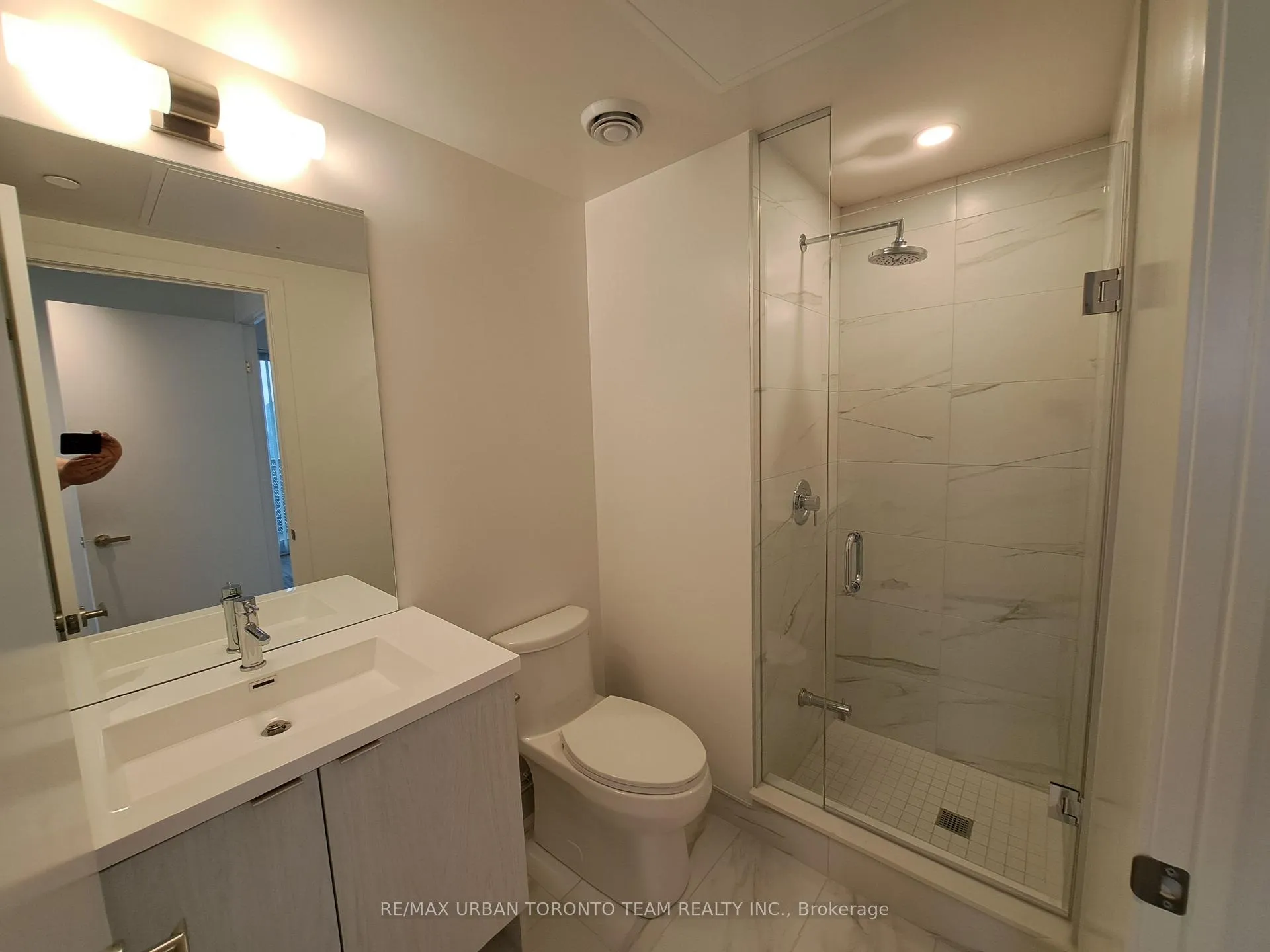 Photo 8 of Unit 7605, 55 Cooper Street, Toronto, Waterfront Communities — HOMEH