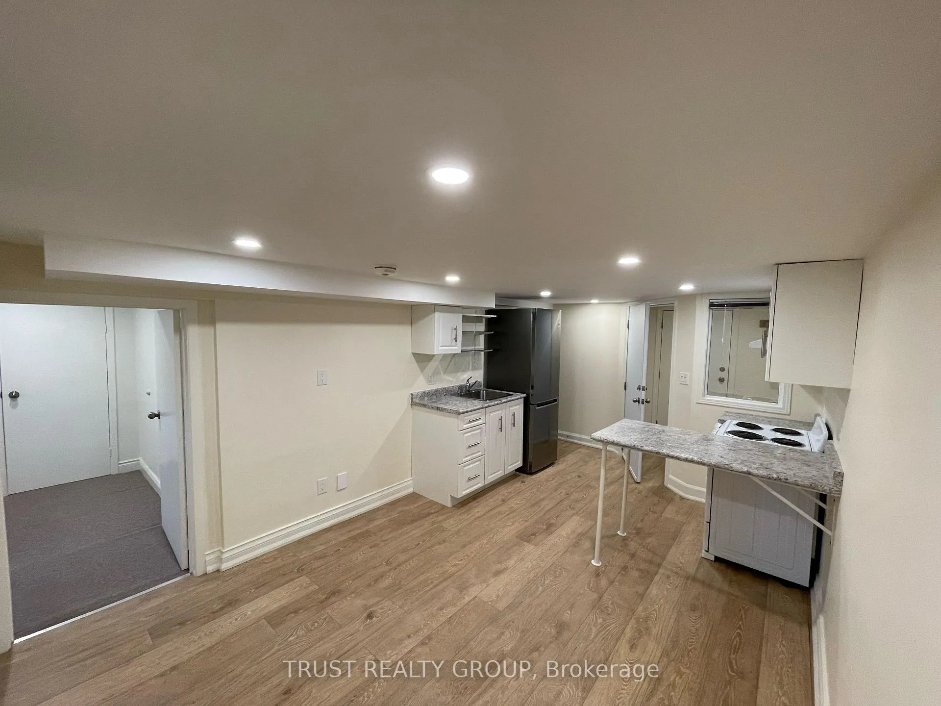 Photo 12 of Unit Lower, 990 Cosburn Avenue, Toronto, Woodbine-Lumsden — HOMEH