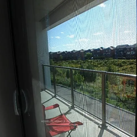 Photo 9 of Unit 318, 385 Arctic Red Drive, Oshawa, Windfields — HOMEH
