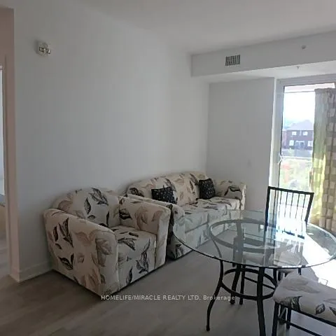 Photo 13 of Unit 318, 385 Arctic Red Drive, Oshawa, Windfields — HOMEH