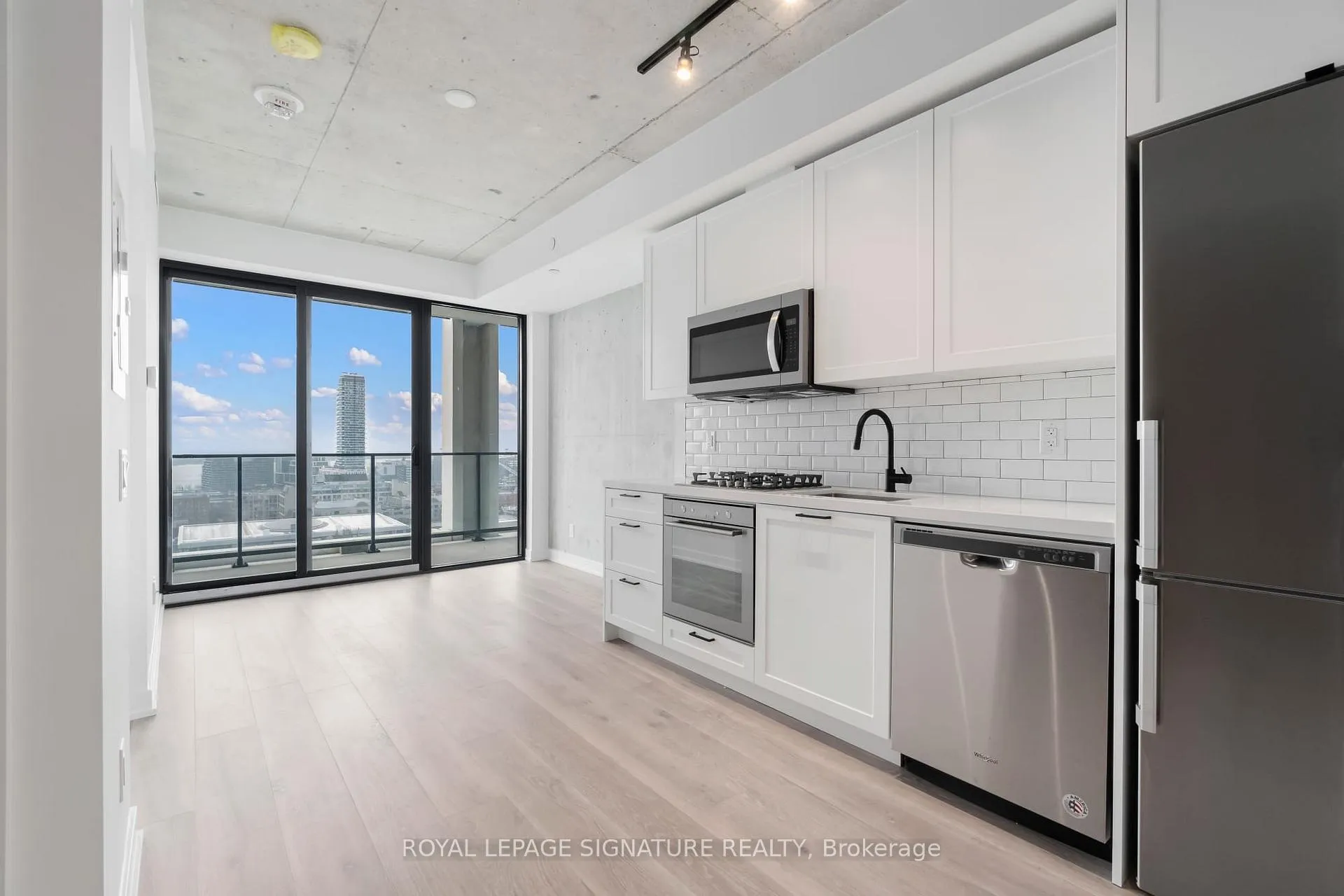 Front of Unit 1907, 55 Ontario Street