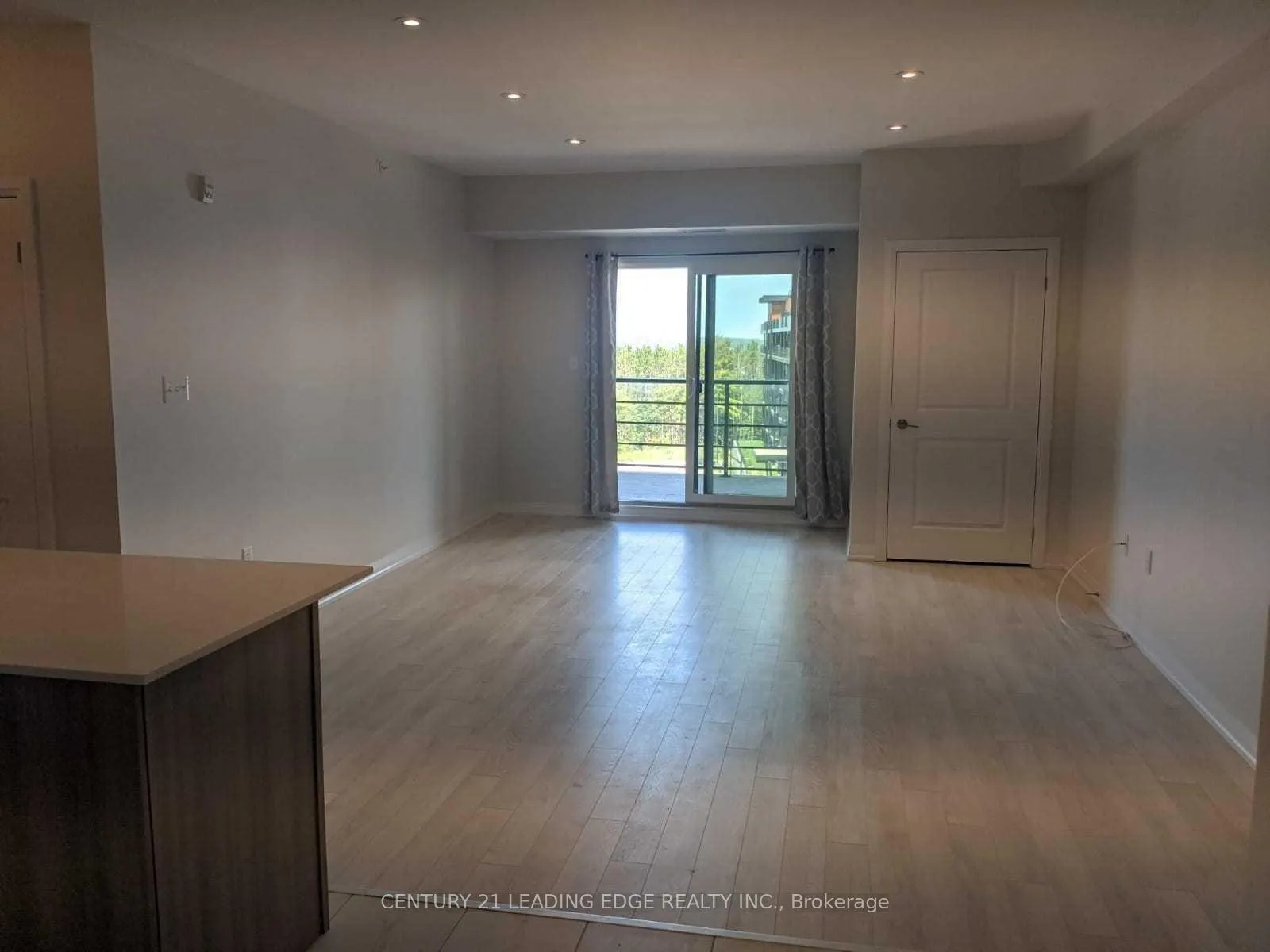 Photo 3 of Unit 503, 304 Essa Road, Barrie, Ardagh — HOMEH