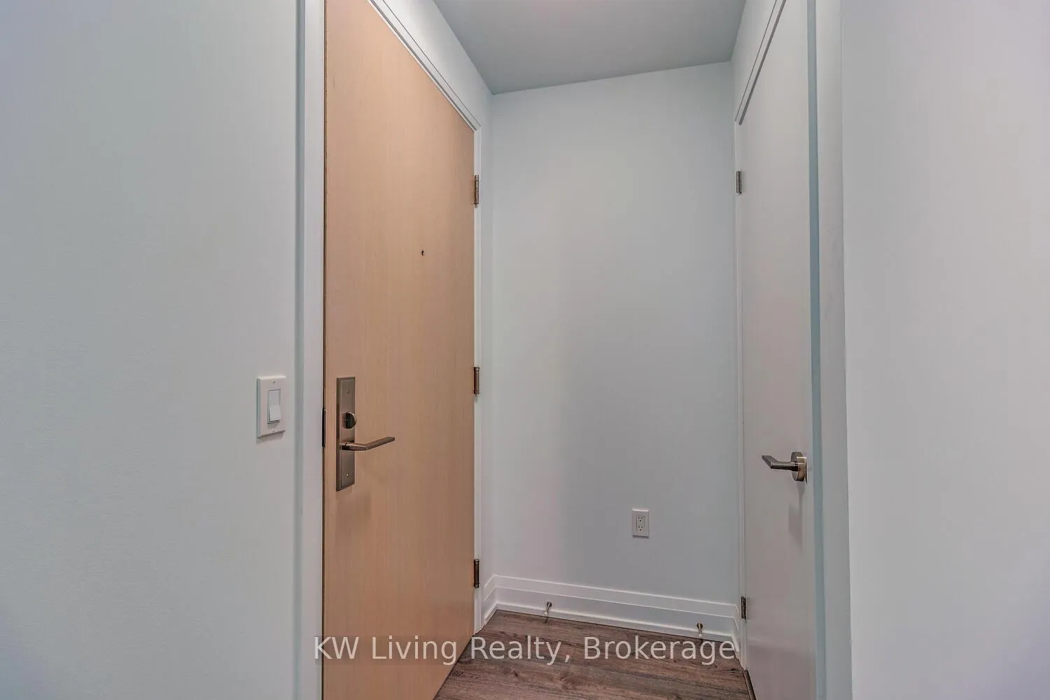 Photo 4 of Unit 322, 77 Mutual Street W, Toronto, Church-Yonge Corridor — HOMEH