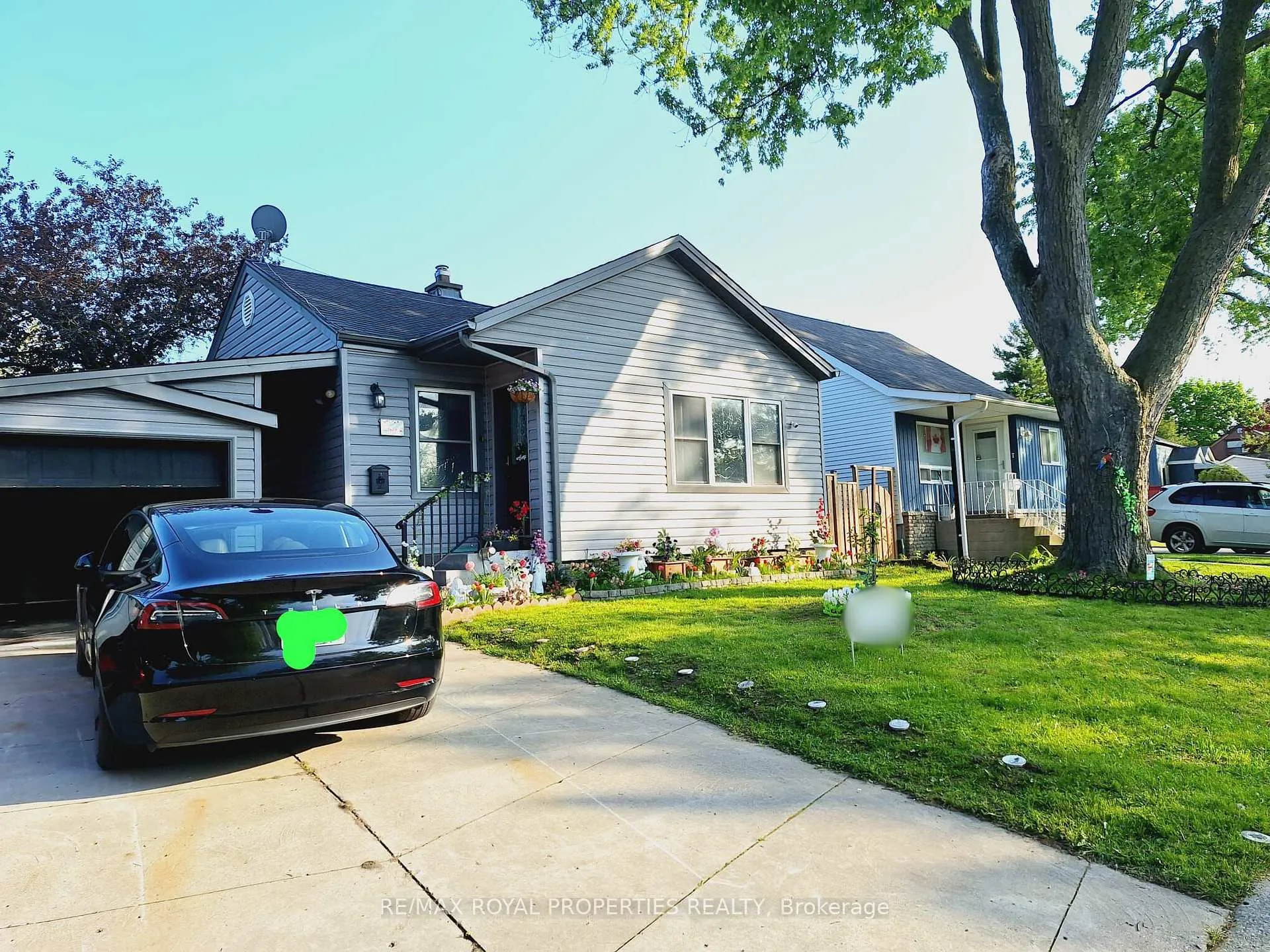 Photo 1 of Unit Main, 19 Beech Street, Ajax, Central — HOMEH