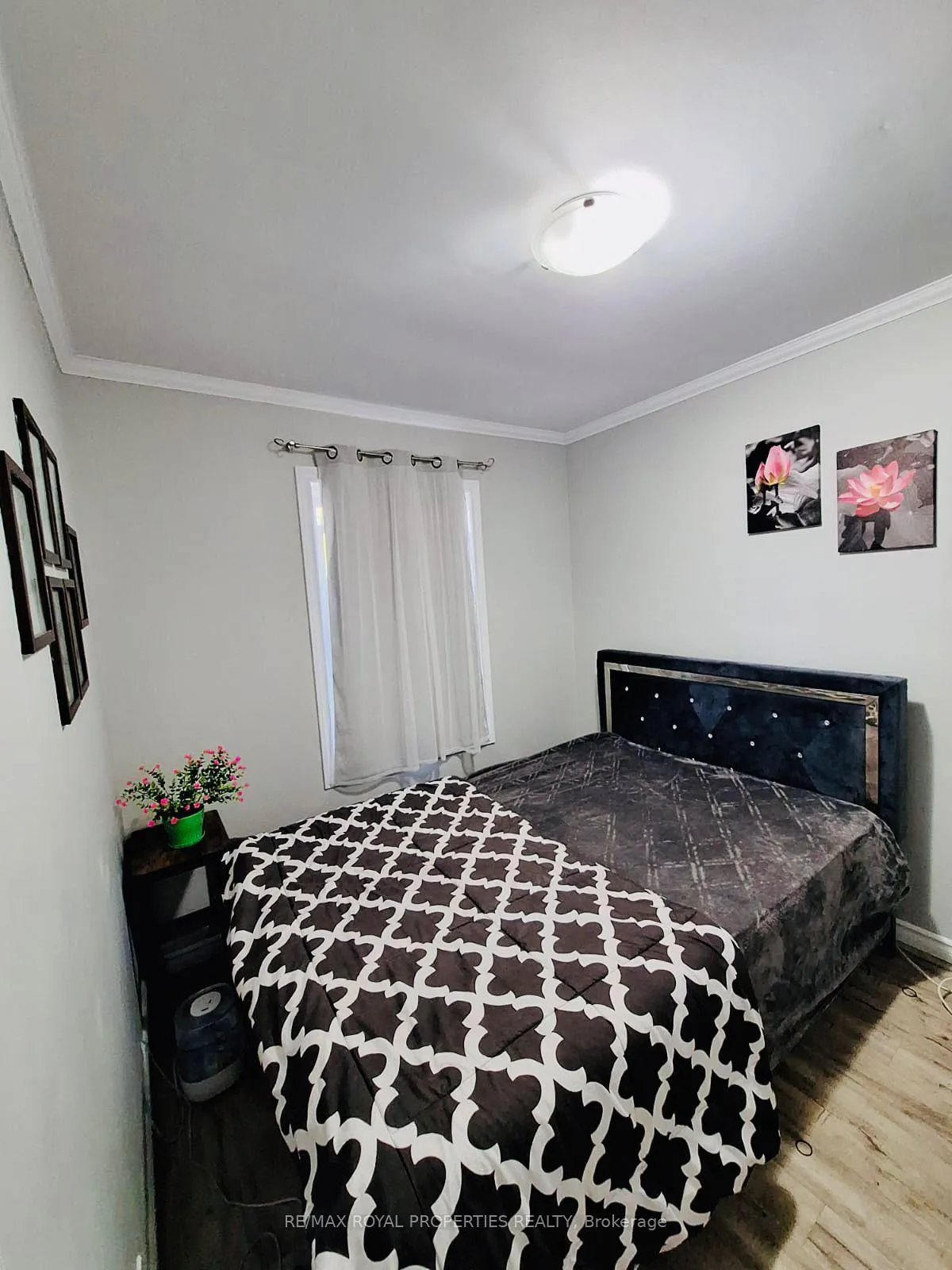 Photo 6 of Unit Main, 19 Beech Street, Ajax, Central — HOMEH