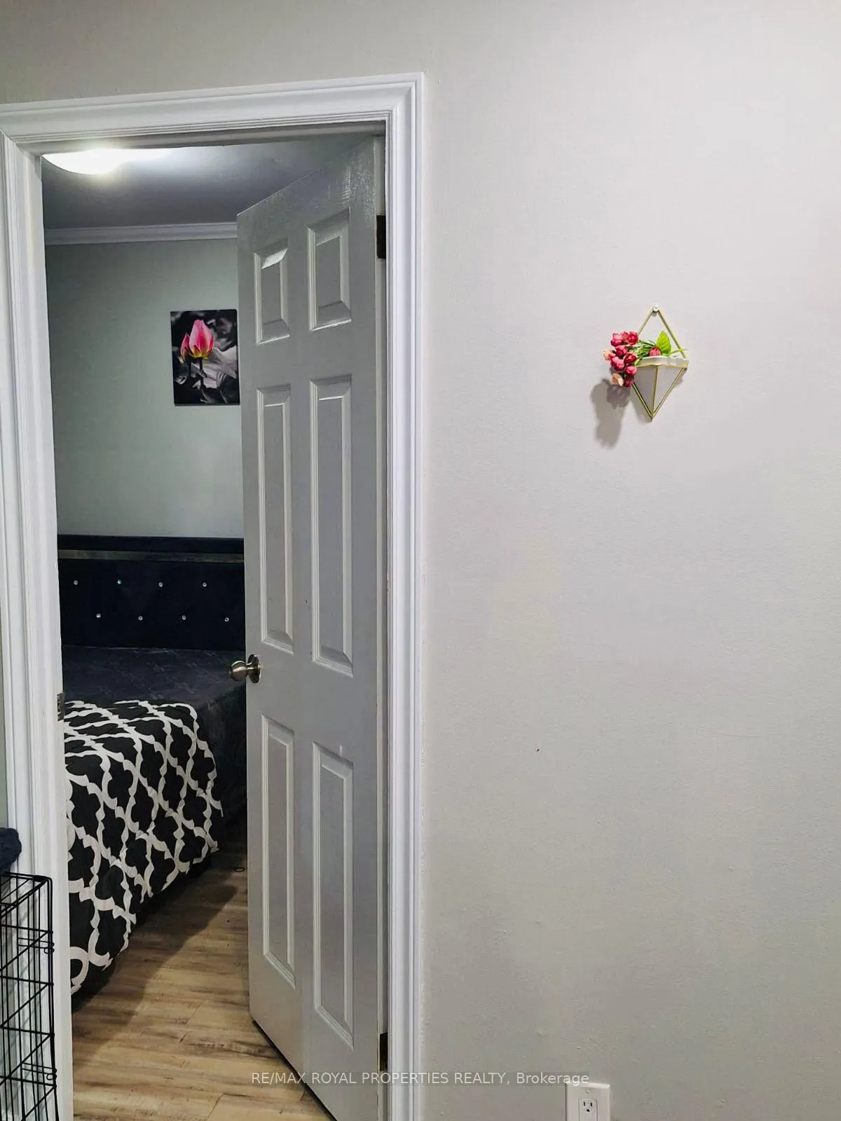 Photo 9 of Unit Main, 19 Beech Street, Ajax, Central — HOMEH