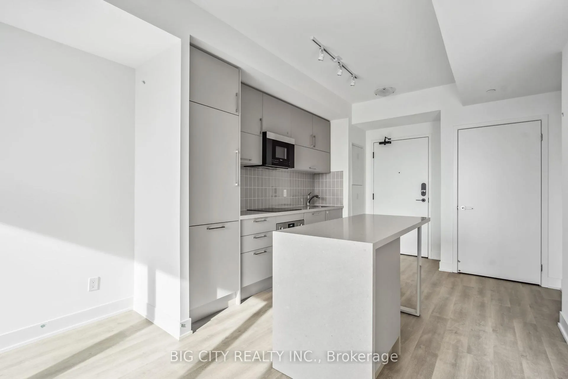 Photo 7 of Unit 2301, 38 Andre De Grasse Street, Markham, Unionville — HOMEH