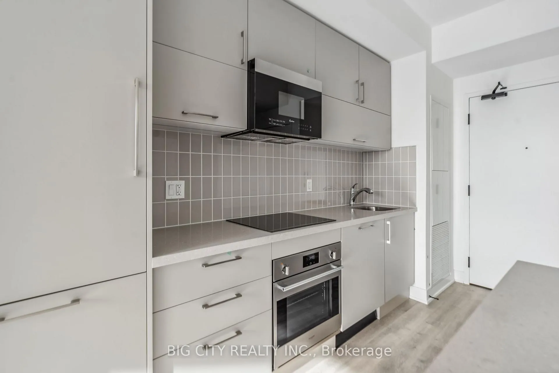 Photo 8 of Unit 2301, 38 Andre De Grasse Street, Markham, Unionville — HOMEH