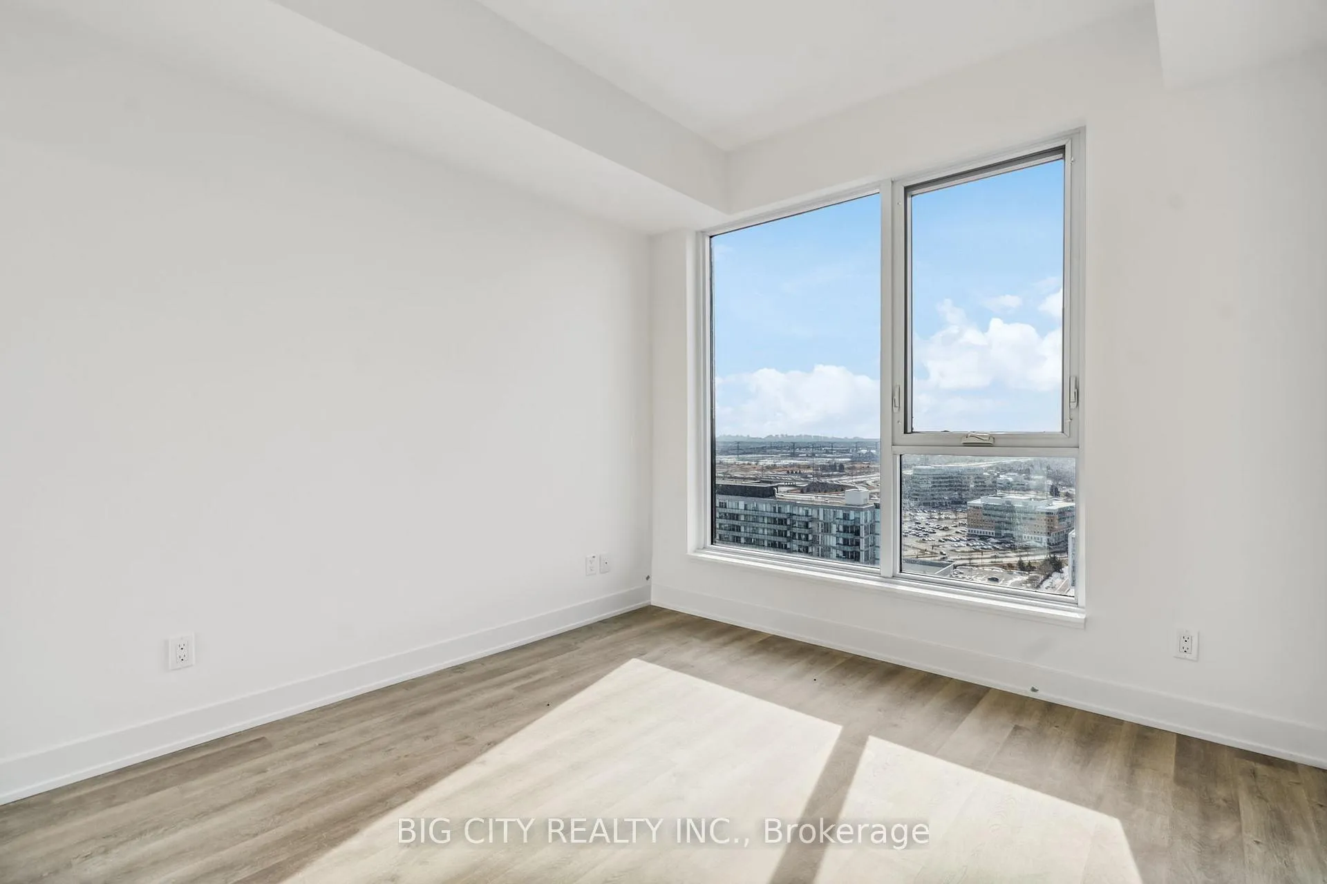 Photo 14 of Unit 2301, 38 Andre De Grasse Street, Markham, Unionville — HOMEH