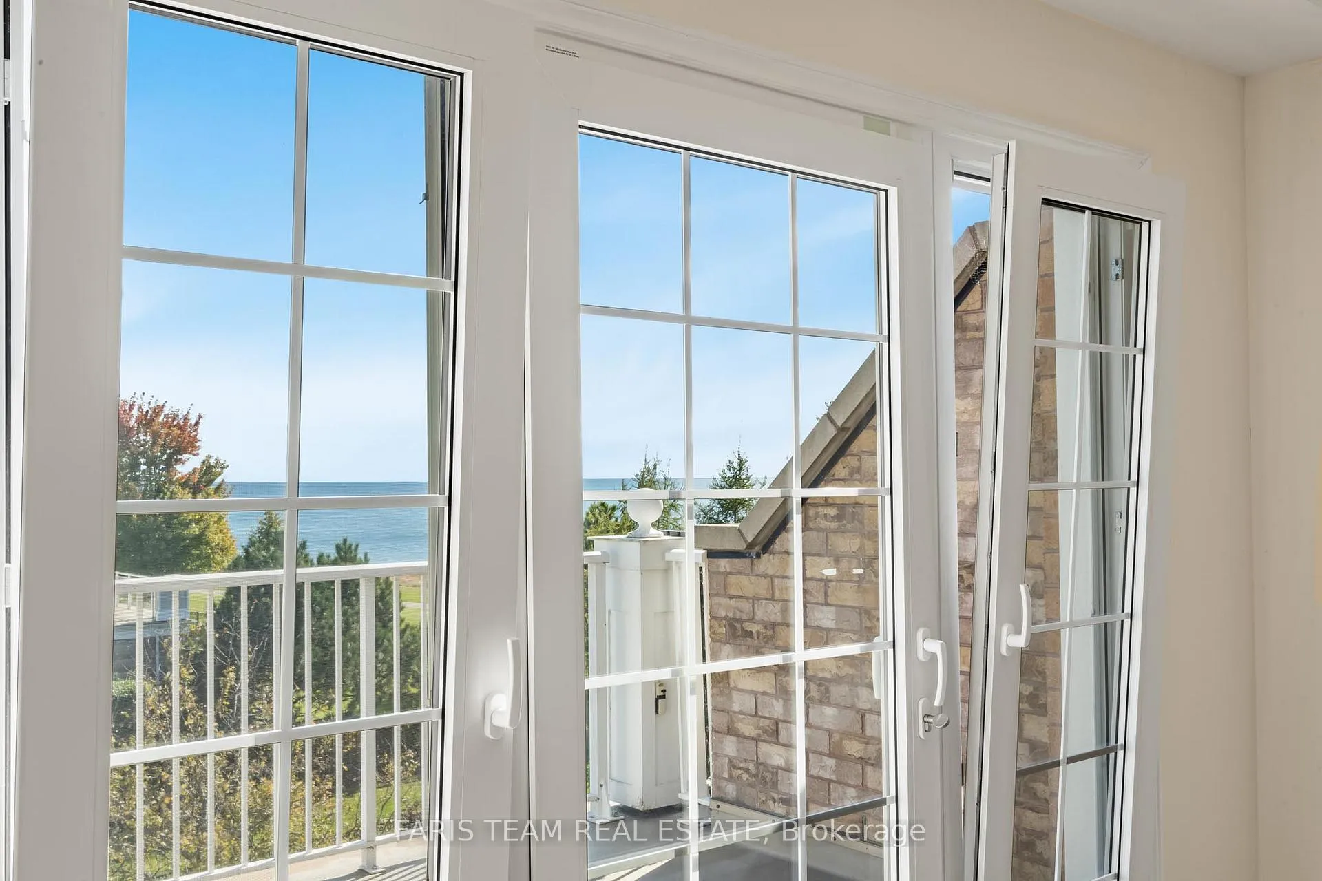 Photo 6 of Unit 307, 375 Lakebreeze Drive, Clarington, Newcastle — HOMEH