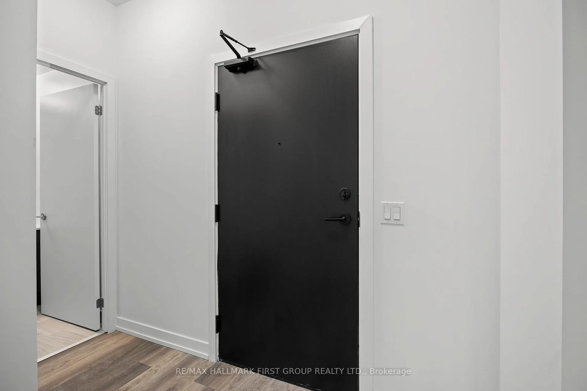 Photo 6 of Unit 419, 1480 Bayly Street, Pickering, Bay Ridges — HOMEH