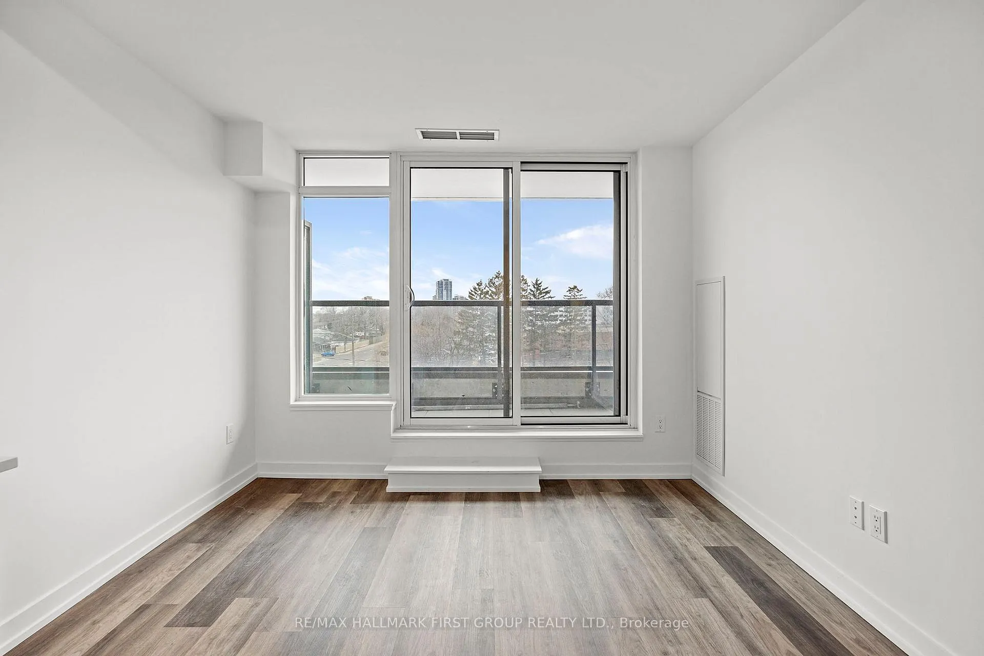 Photo 11 of Unit 419, 1480 Bayly Street, Pickering, Bay Ridges — HOMEH