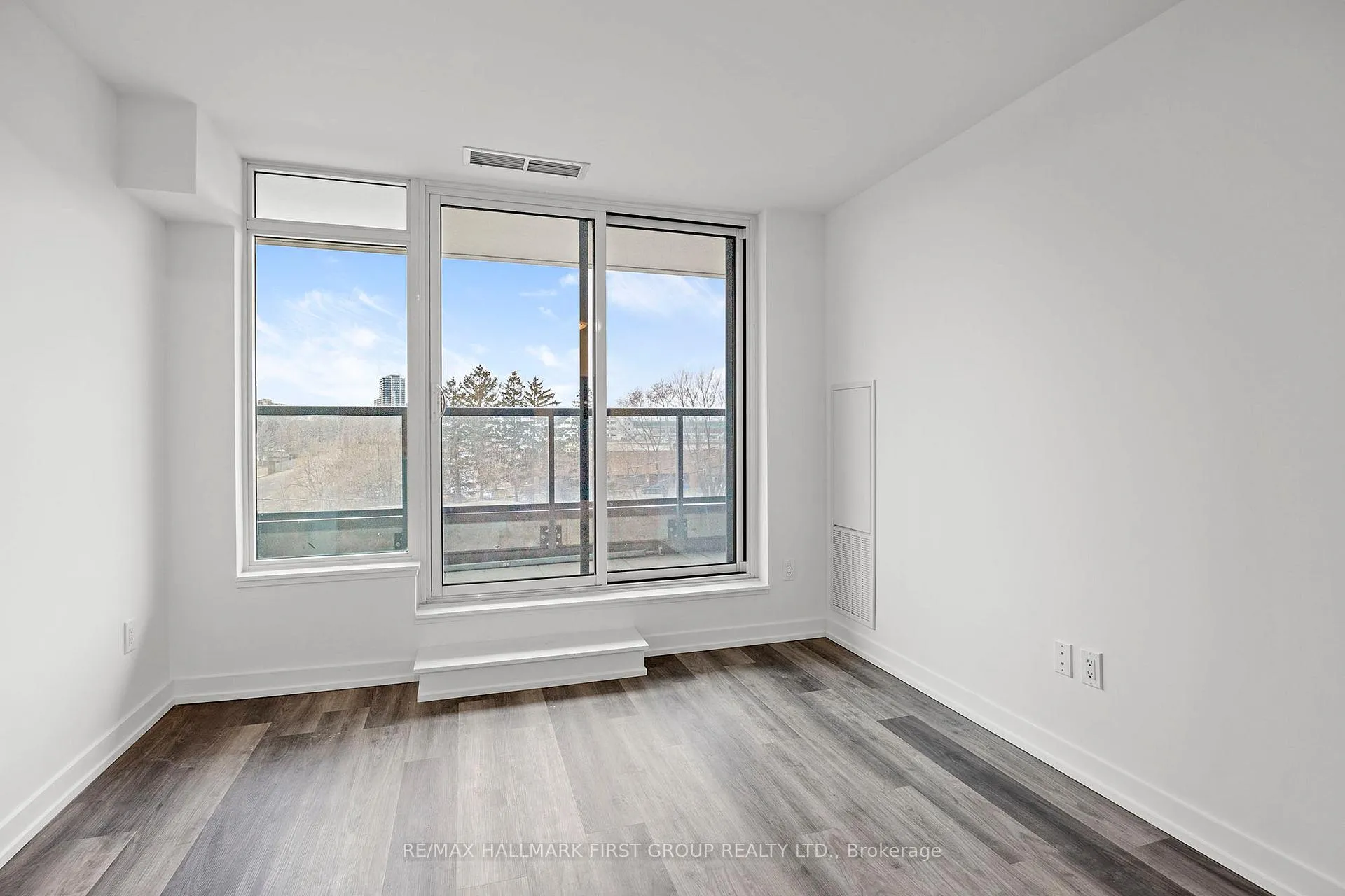 Photo 12 of Unit 419, 1480 Bayly Street, Pickering, Bay Ridges — HOMEH
