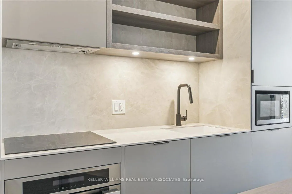 Photo 3 of Unit 3909, 55 Charles Street E, Toronto, Church-Yonge Corridor — HOMEH