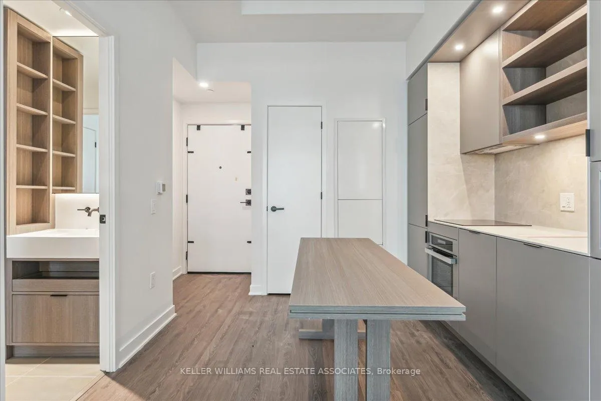 Photo 6 of Unit 3909, 55 Charles Street E, Toronto, Church-Yonge Corridor — HOMEH
