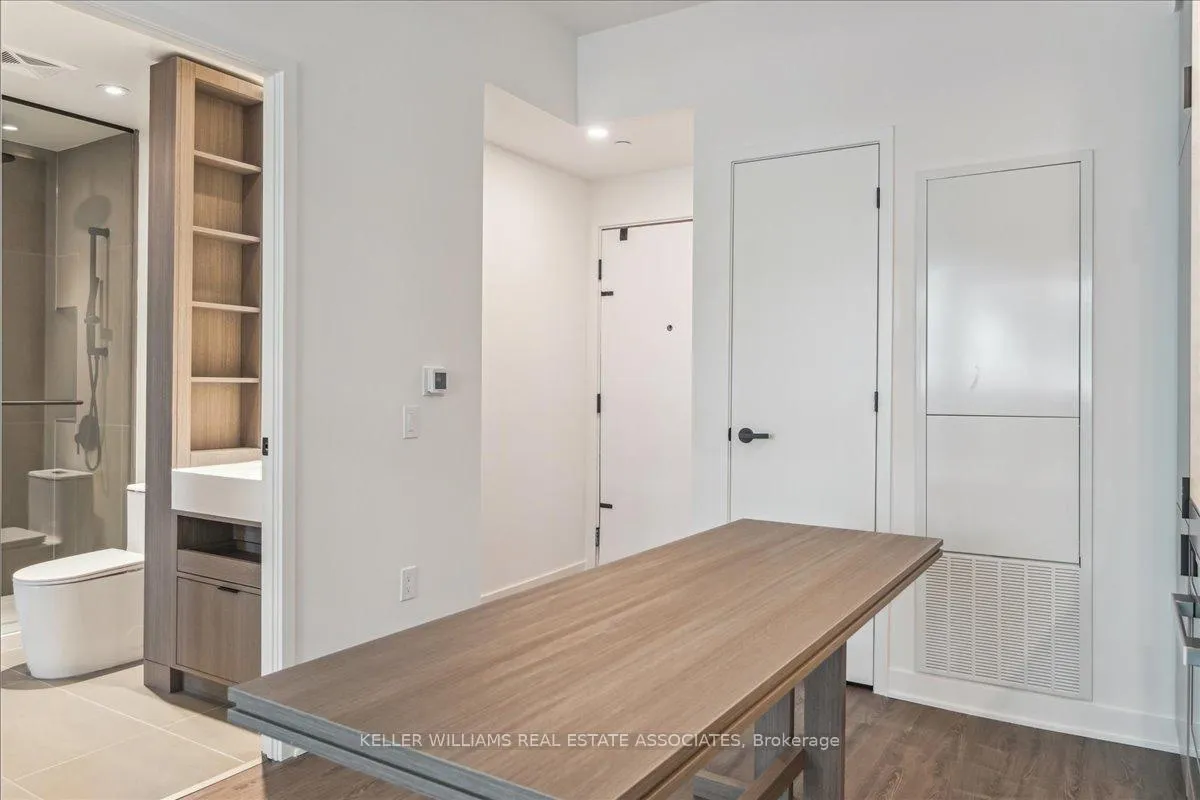 Photo 7 of Unit 3909, 55 Charles Street E, Toronto, Church-Yonge Corridor — HOMEH