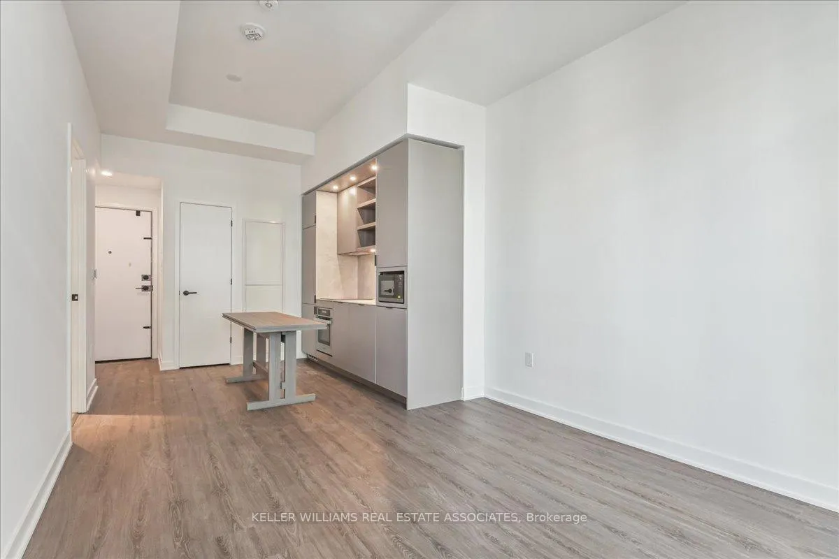 Photo 14 of Unit 3909, 55 Charles Street E, Toronto, Church-Yonge Corridor — HOMEH
